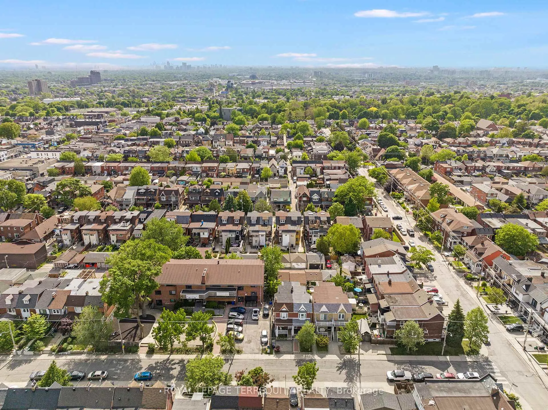 Photo 49 of 54 St Clair Gardens, Toronto, Corso Italia-Davenport — HOMEH