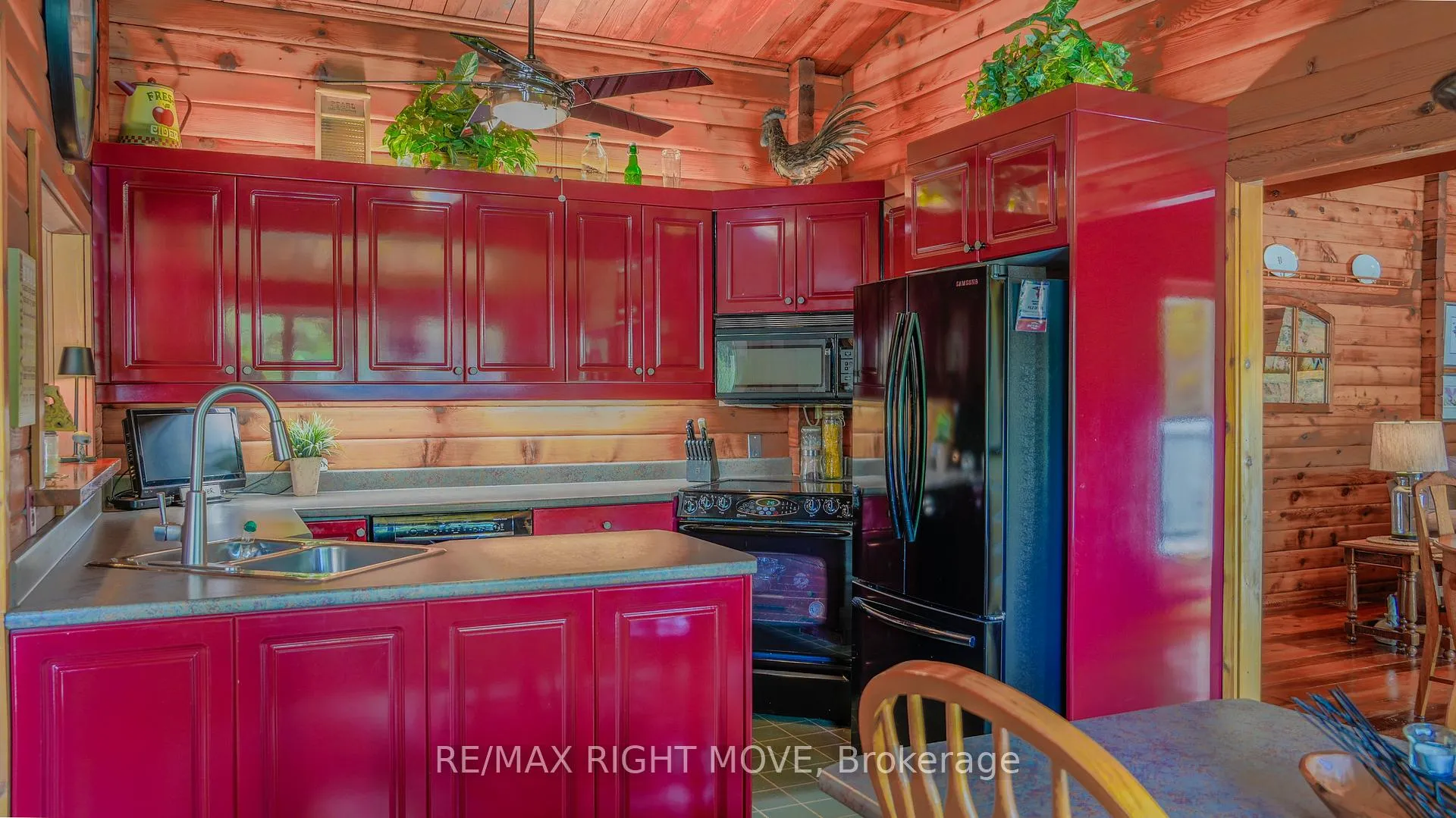 Photo 15 of 1092 Cowbell Lane, Gravenhurst, Morrison — HOMEH