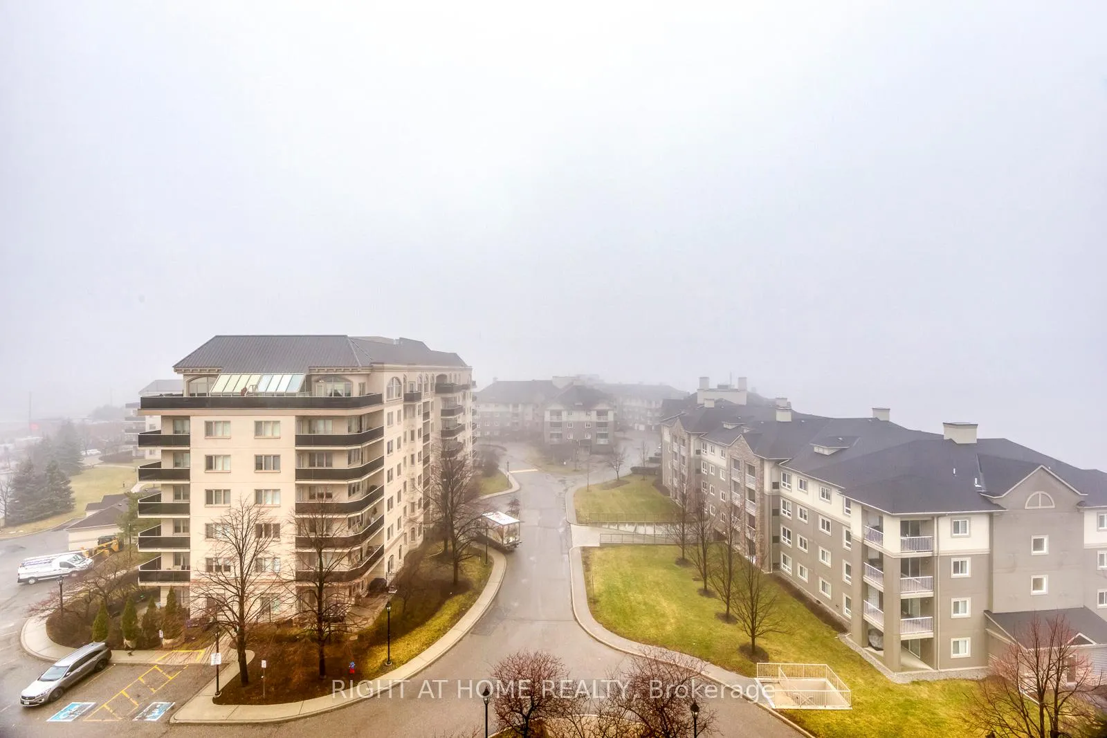 Photo 16 of Unit 805, 10 Dayspring Circle, Brampton, Goreway Drive Corridor — HOMEH