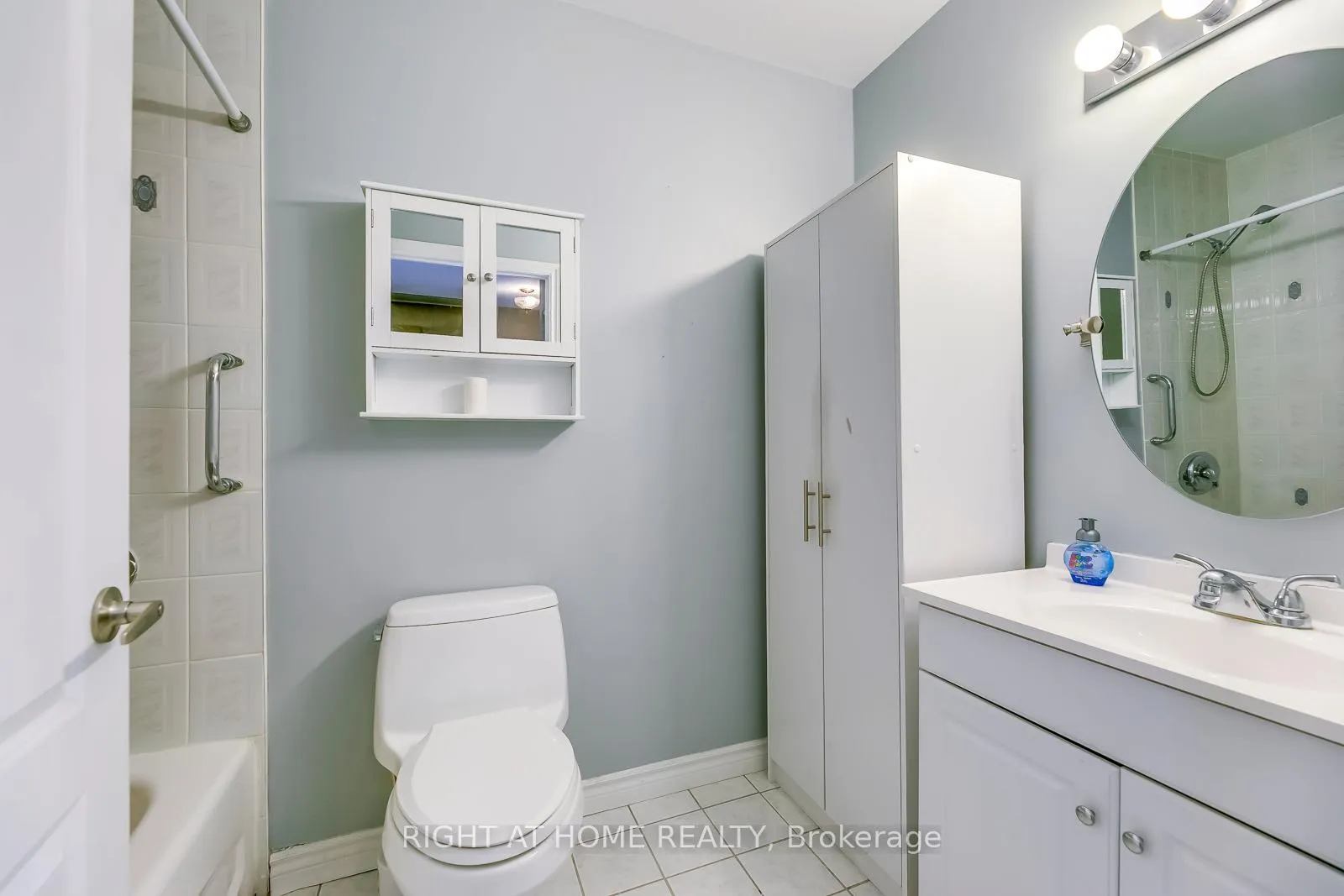 Photo 19 of Unit 805, 10 Dayspring Circle, Brampton, Goreway Drive Corridor — HOMEH