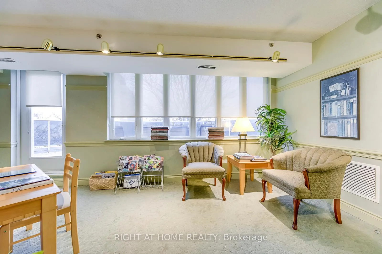 Photo 26 of Unit 805, 10 Dayspring Circle, Brampton, Goreway Drive Corridor — HOMEH