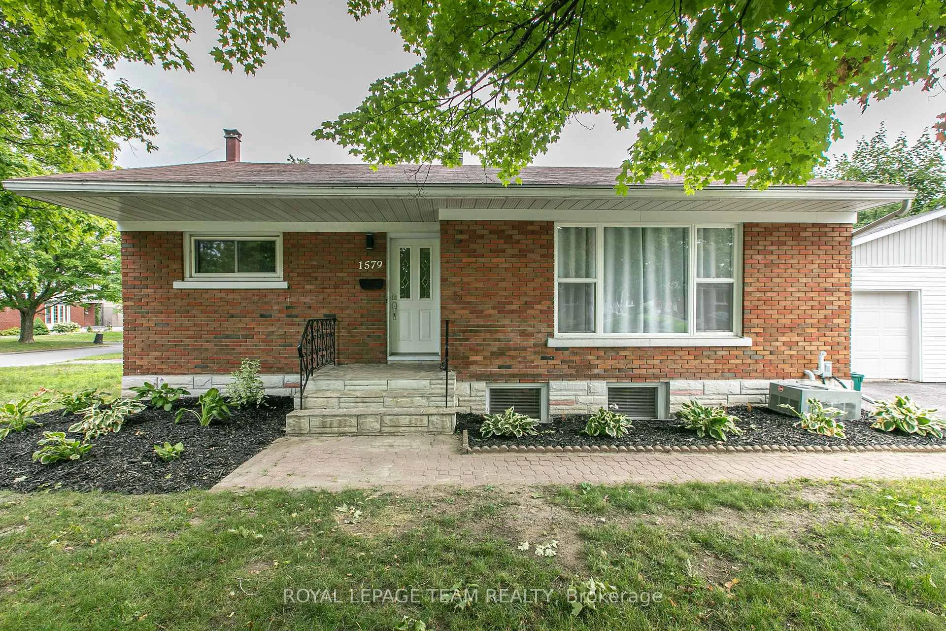 Photo 1 of Unit 2, 1579 Digby Street, Ottawa, Riverview Park — HOMEH