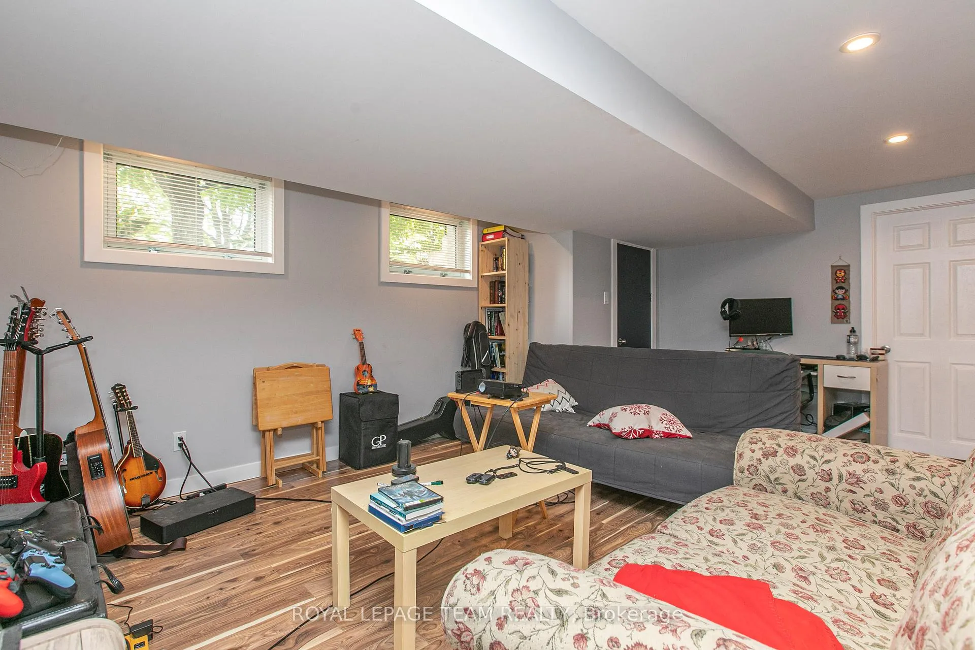 Photo 5 of Unit 2, 1579 Digby Street, Ottawa, Riverview Park — HOMEH