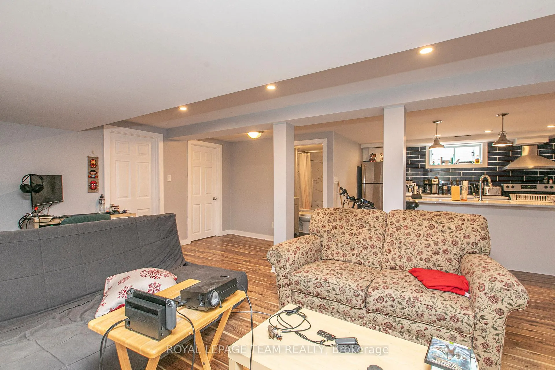 Photo 6 of Unit 2, 1579 Digby Street, Ottawa, Riverview Park — HOMEH