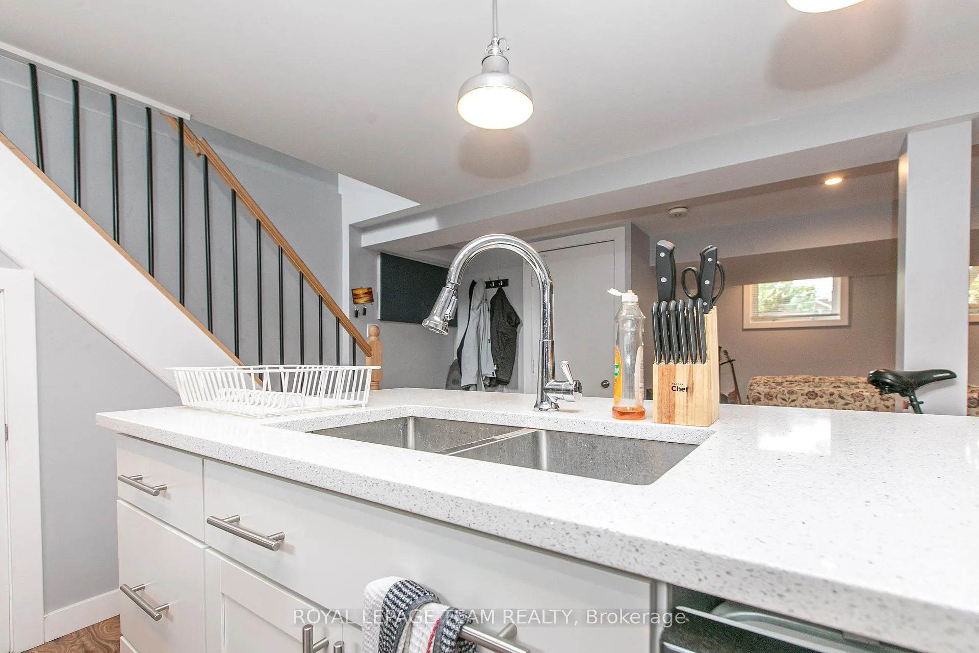 Photo 12 of Unit 2, 1579 Digby Street, Ottawa, Riverview Park — HOMEH