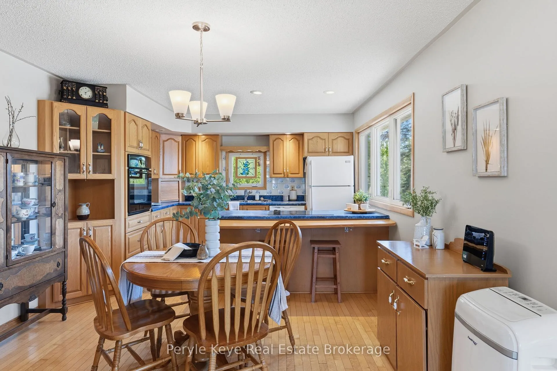 Photo 4 of 81 Miller Street, Magnetawan — HOMEH