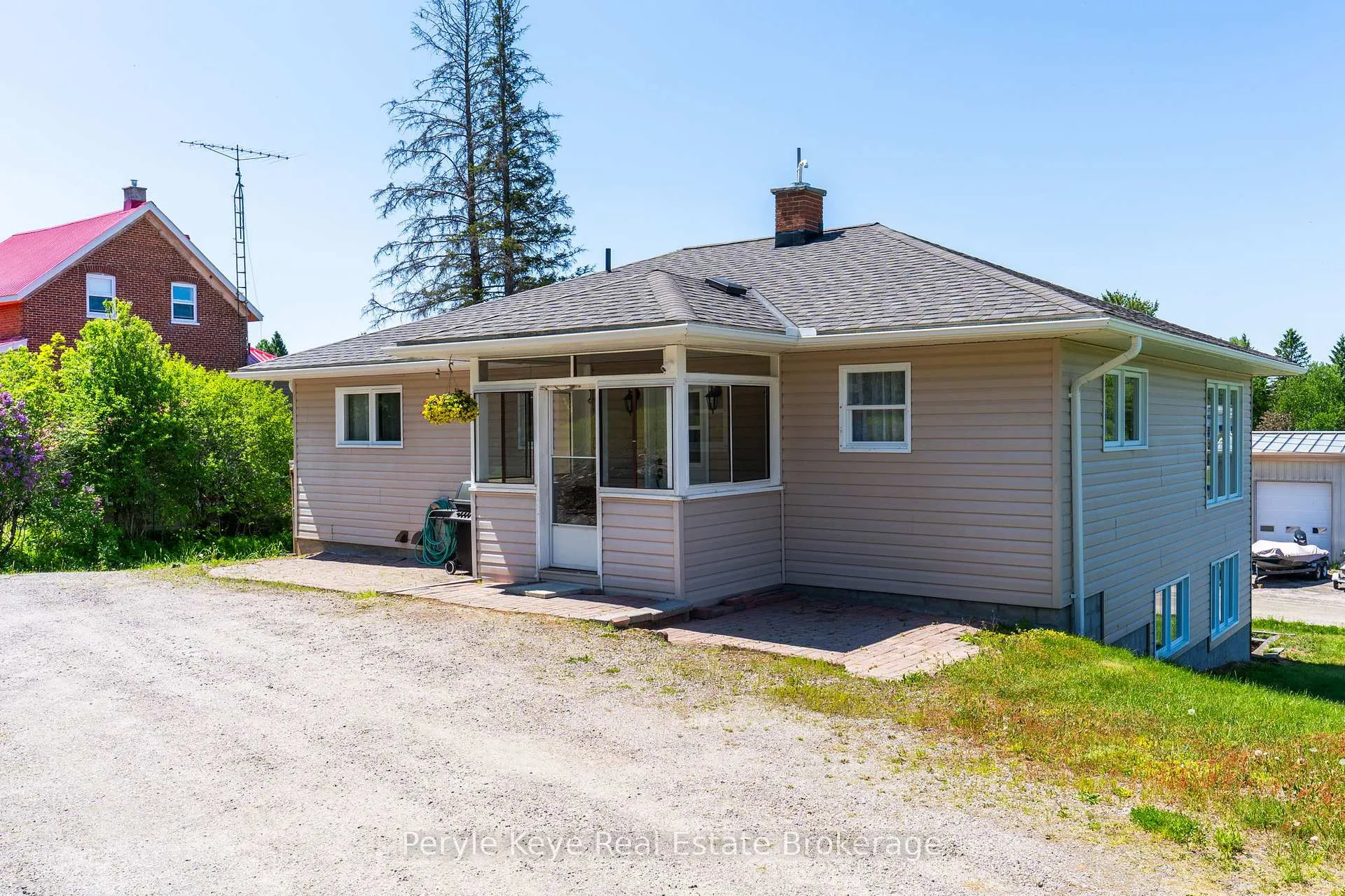 Photo 13 of 81 Miller Street, Magnetawan — HOMEH