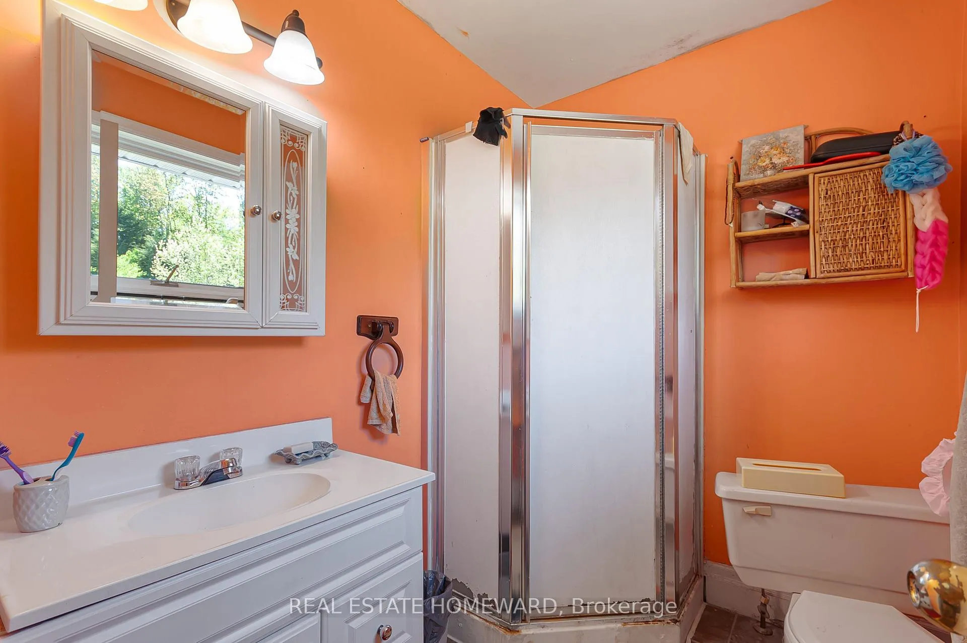Photo 16 of 2928 118 Highway E, Bracebridge, Oakley — HOMEH