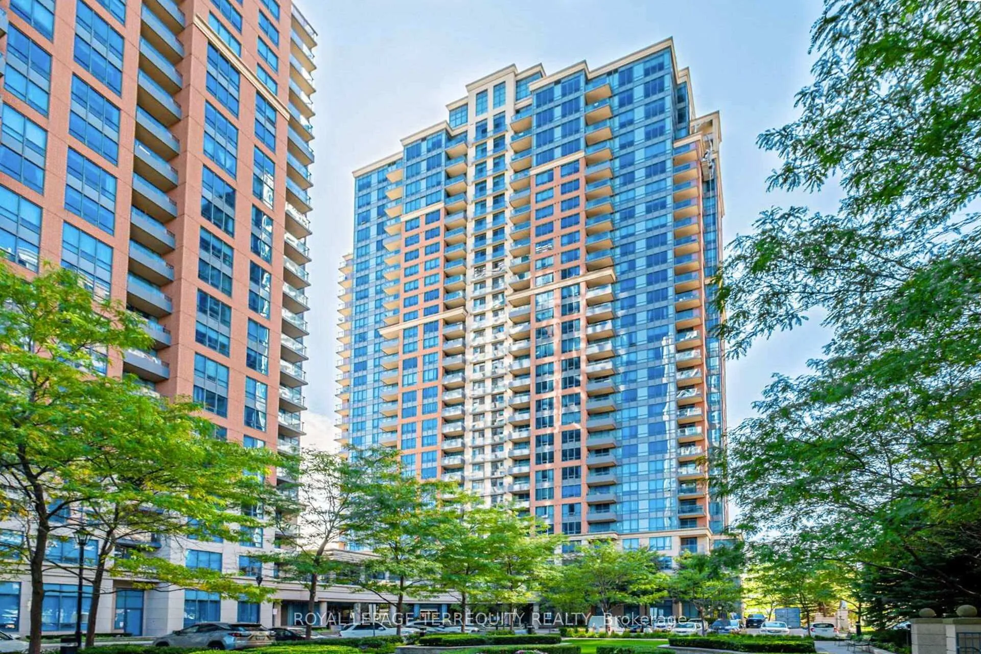 Photo 1 of Unit 2040, 35 Viking Lane, Etobicoke, Islington-City Centre West — HOMEH