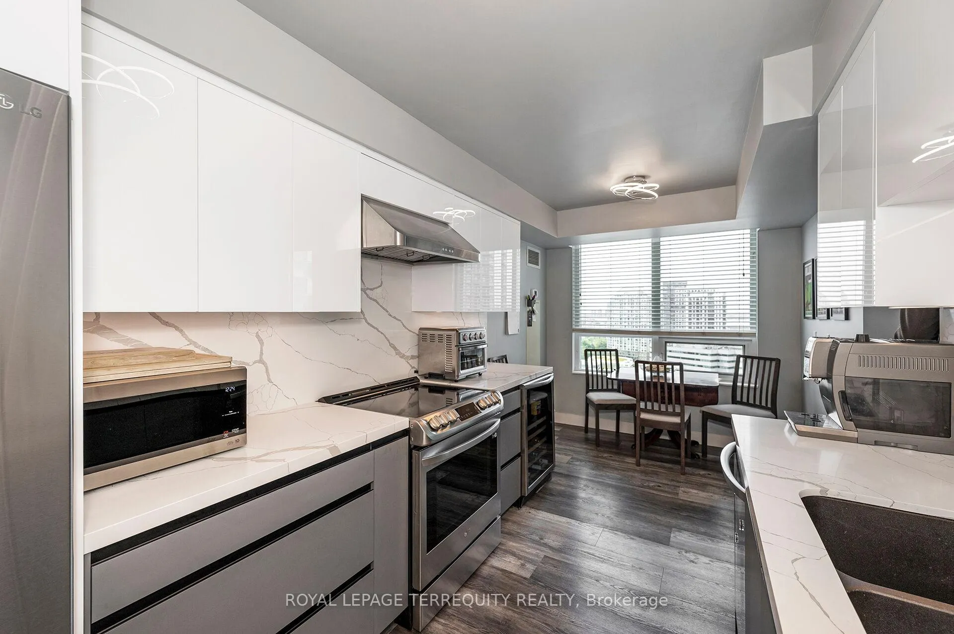Photo 12 of Unit 2040, 35 Viking Lane, Etobicoke, Islington-City Centre West — HOMEH