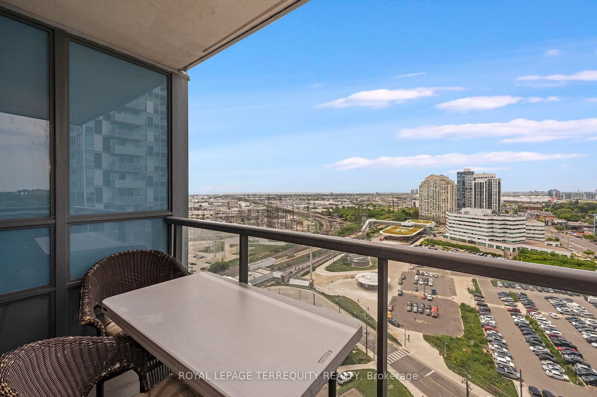 Photo 17 of Unit 2040, 35 Viking Lane, Etobicoke, Islington-City Centre West — HOMEH