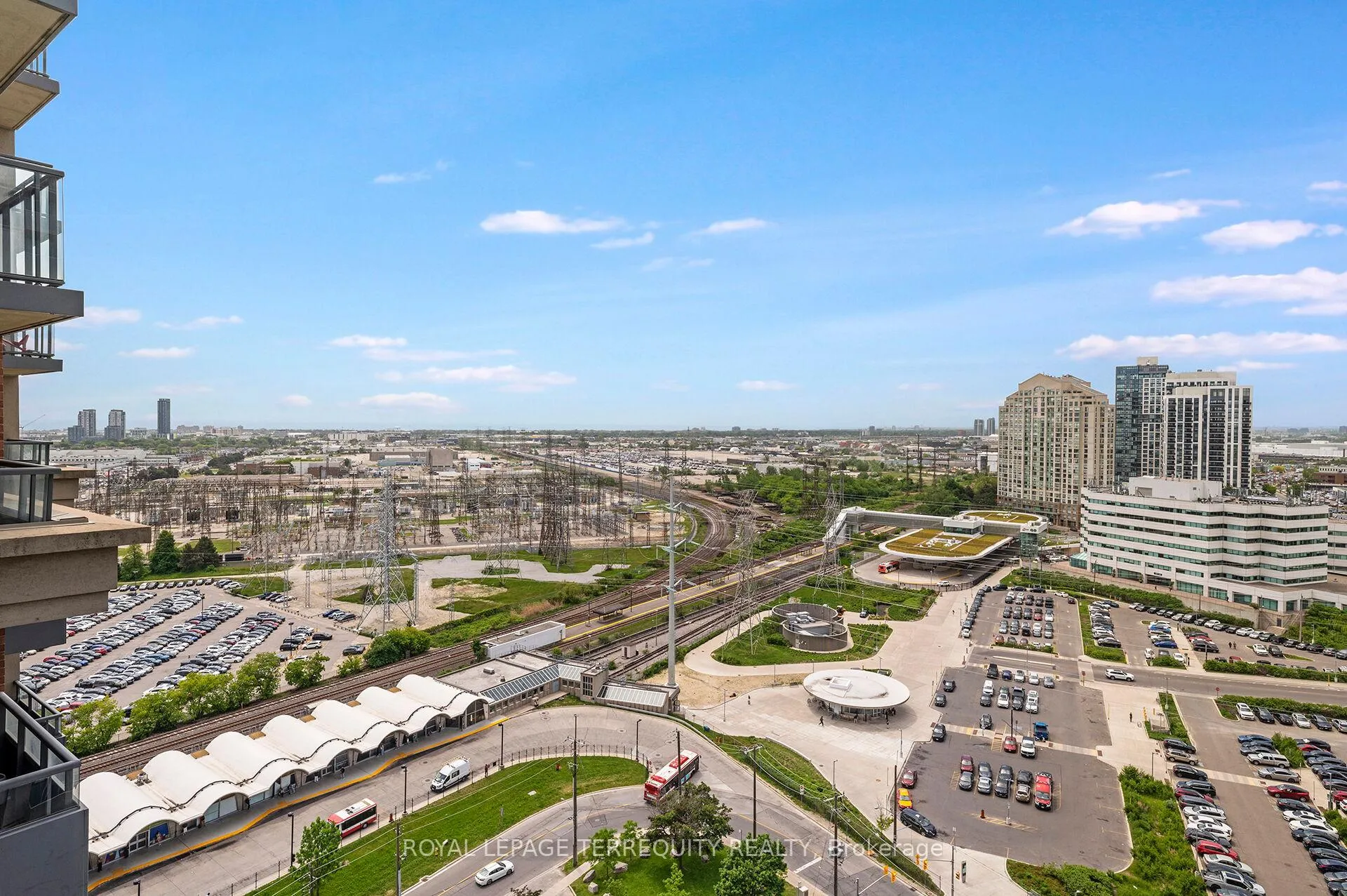 Photo 18 of Unit 2040, 35 Viking Lane, Etobicoke, Islington-City Centre West — HOMEH