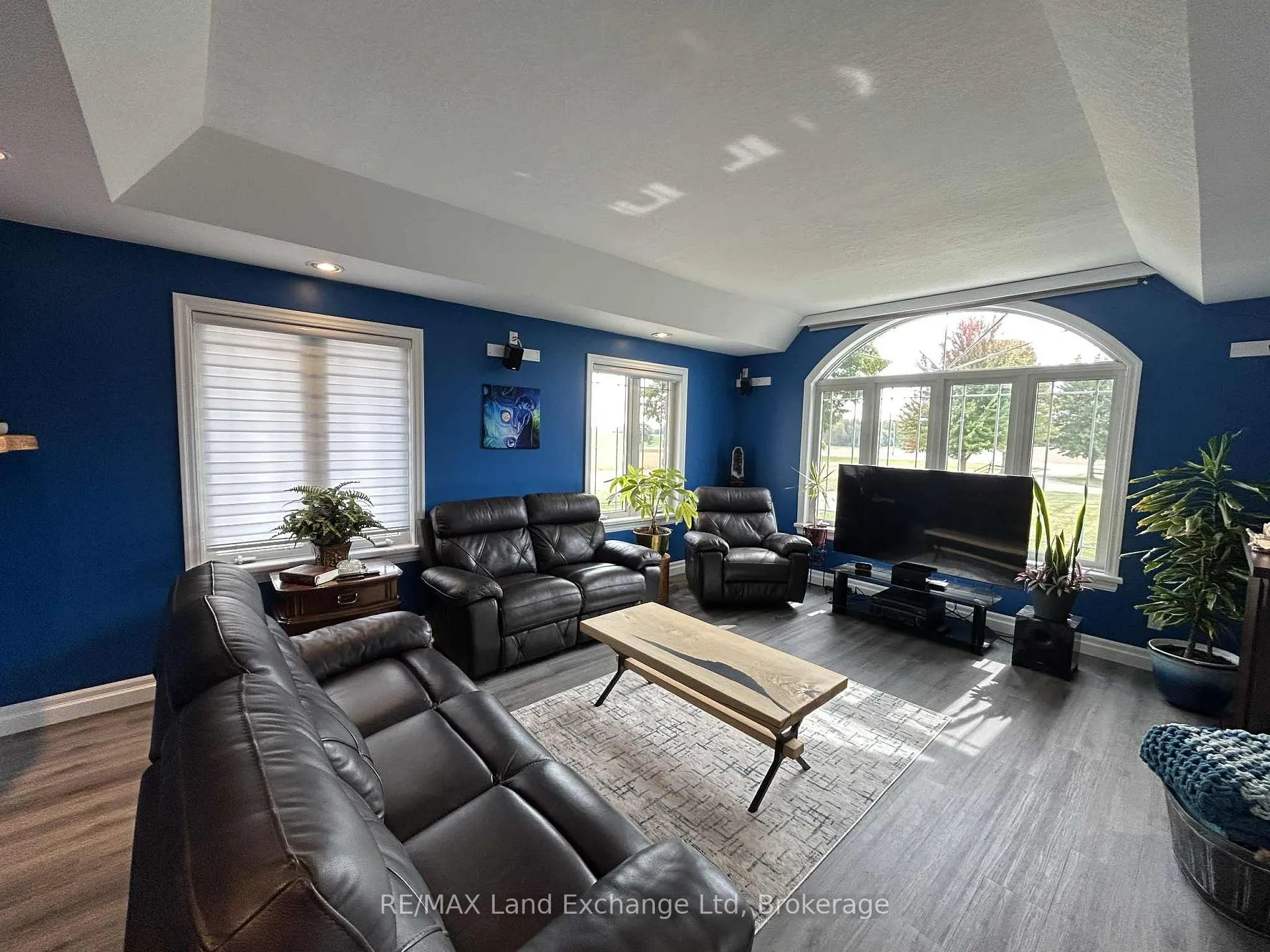 Photo 6 of 42056 Morris Road, Morris Turnberry, Morris — HOMEH