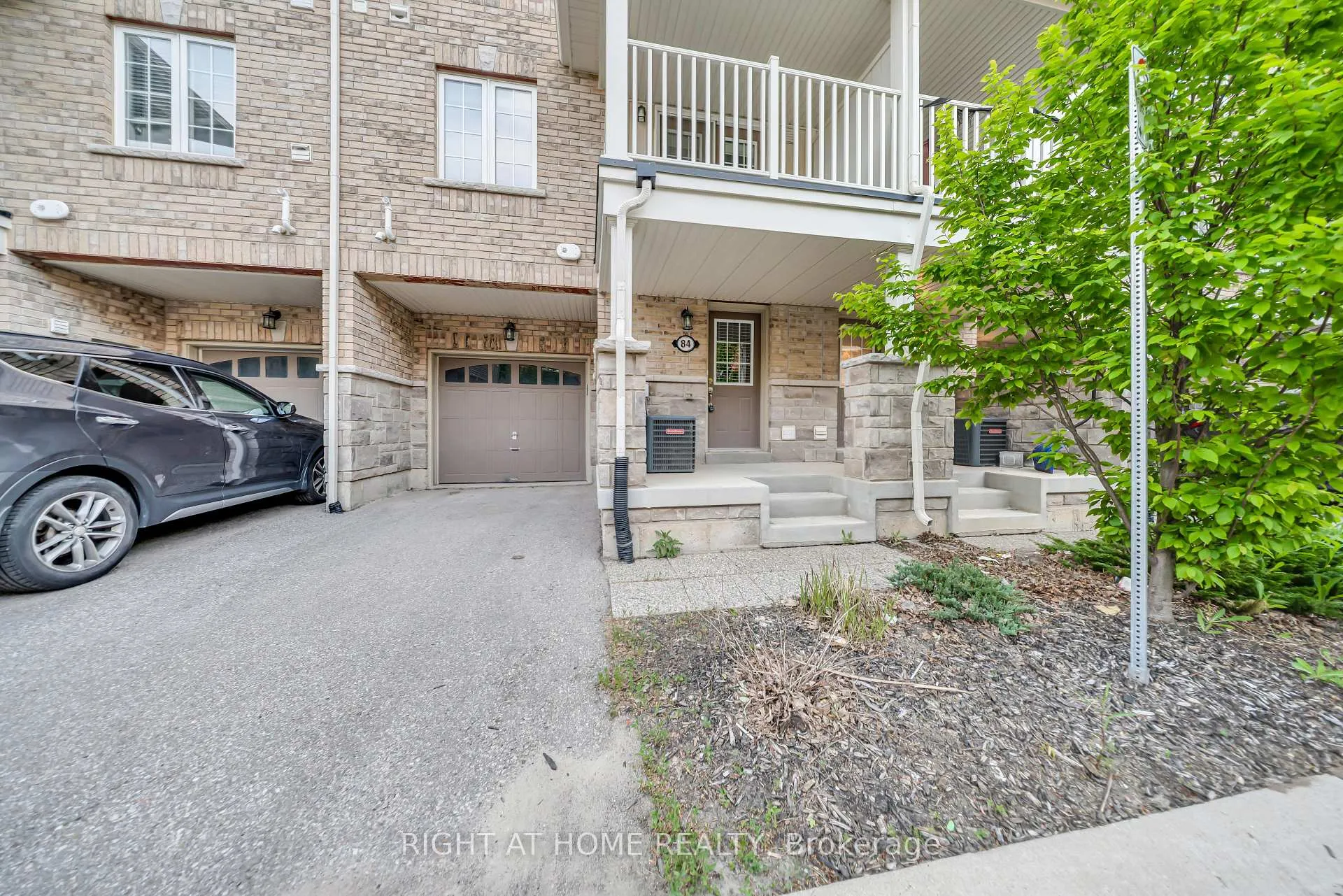 Photo 2 of Unit 84, 88 Decorso Drive, Guelph, Kortright East — HOMEH