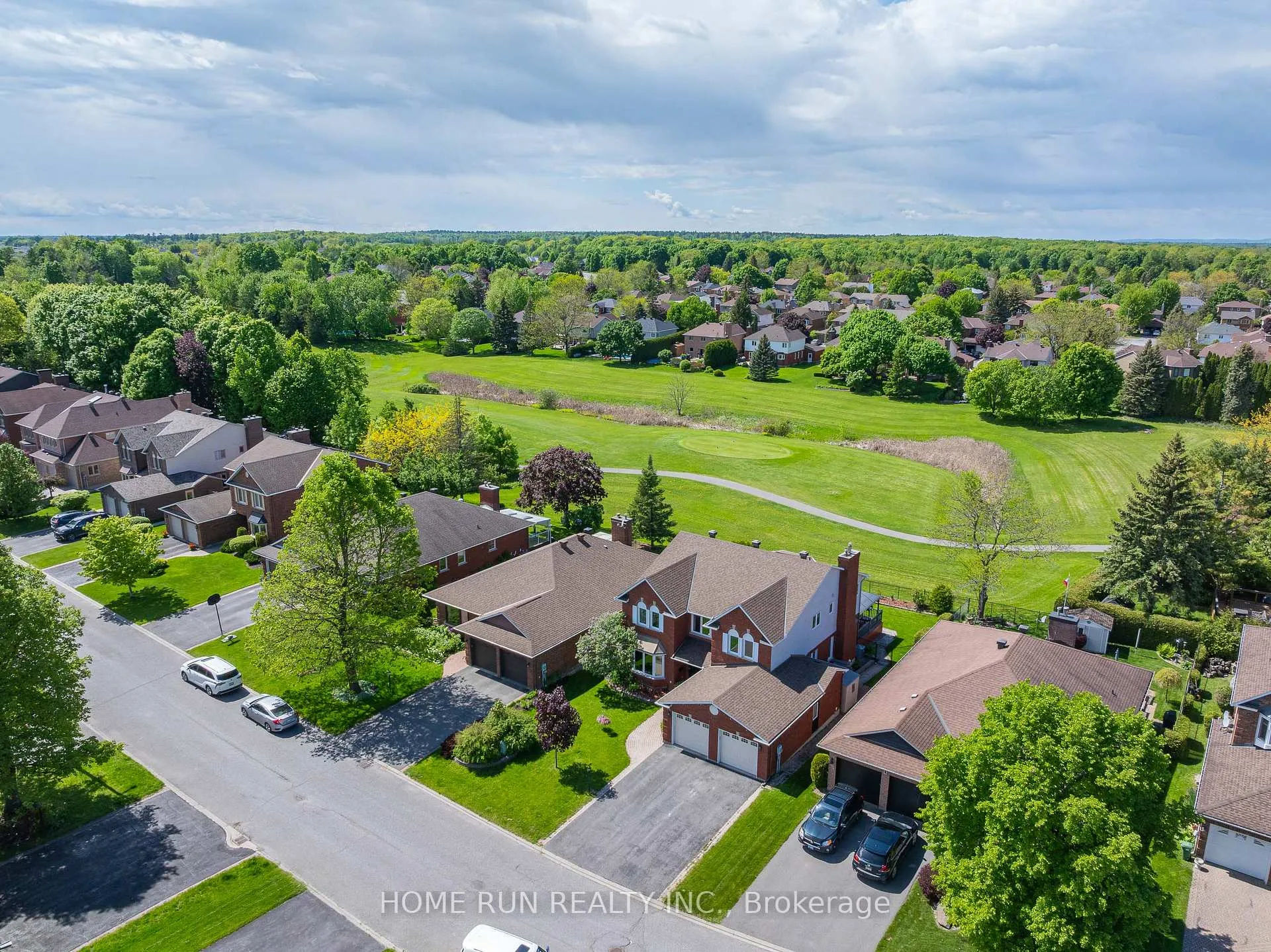 Photo 3 of 6 Zokol Crescent, Ottawa, Kanata - Kanata Lakes/Heritage Hills — HOMEH
