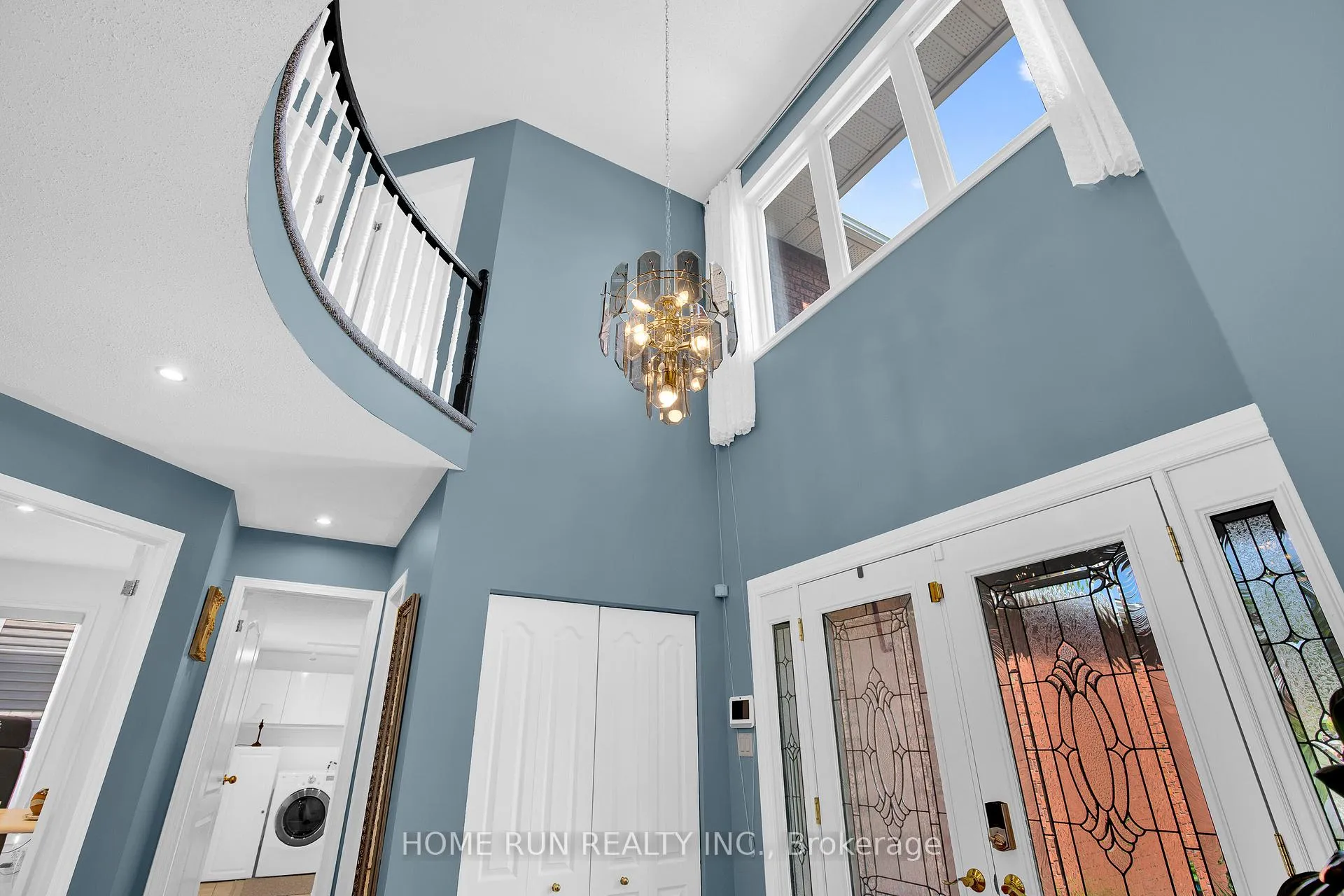 Photo 4 of 6 Zokol Crescent, Ottawa, Kanata - Kanata Lakes/Heritage Hills — HOMEH