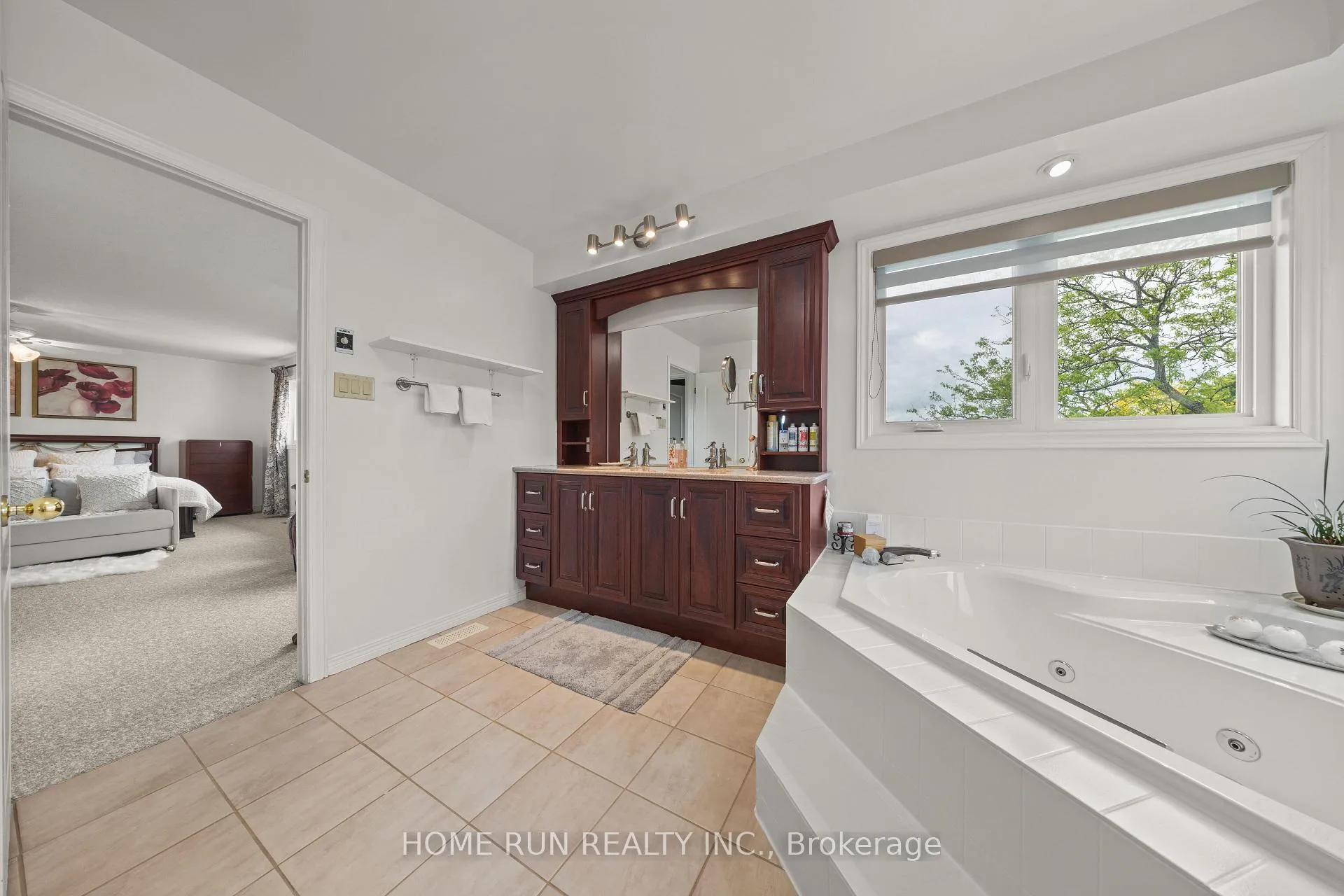 Photo 22 of 6 Zokol Crescent, Ottawa, Kanata - Kanata Lakes/Heritage Hills — HOMEH
