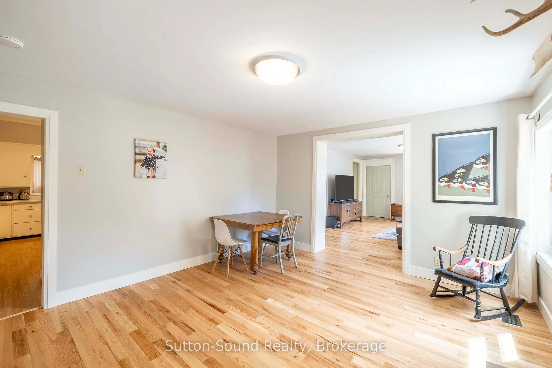 Photo 5 of 894 3rd Avenue W, Owen Sound — HOMEH
