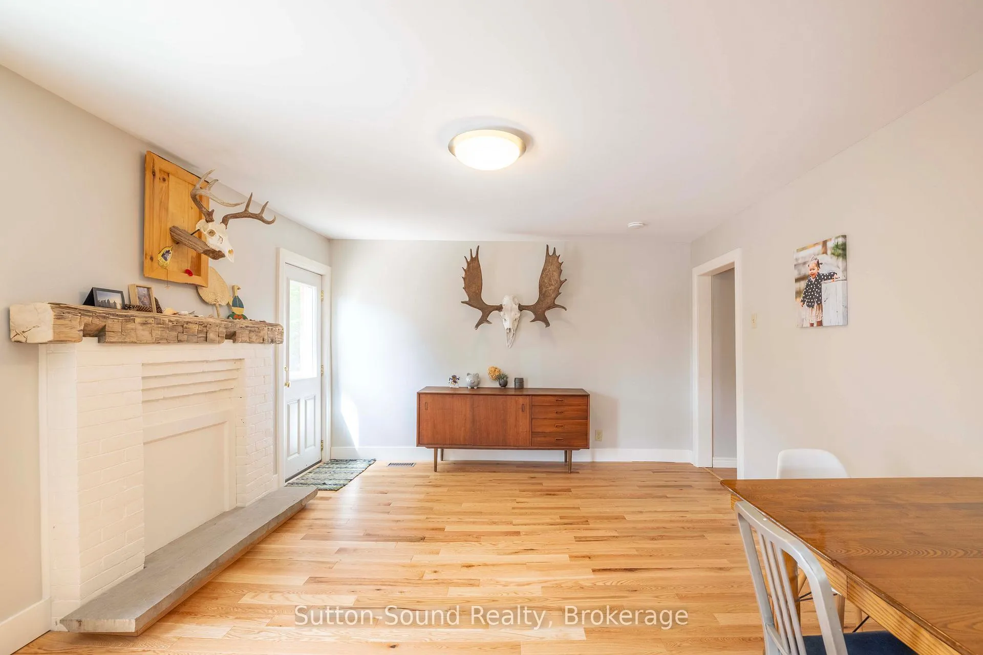 Photo 6 of 894 3rd Avenue W, Owen Sound — HOMEH