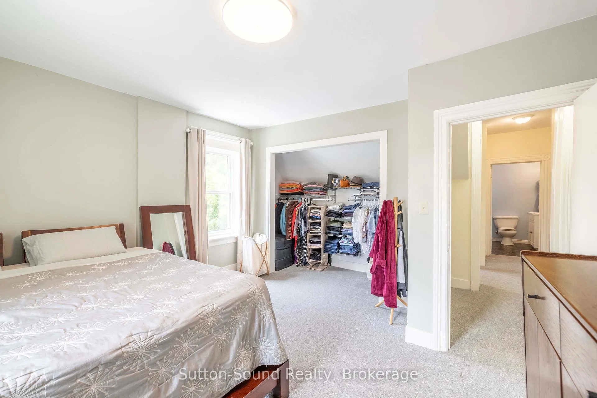 Photo 13 of 894 3rd Avenue W, Owen Sound — HOMEH