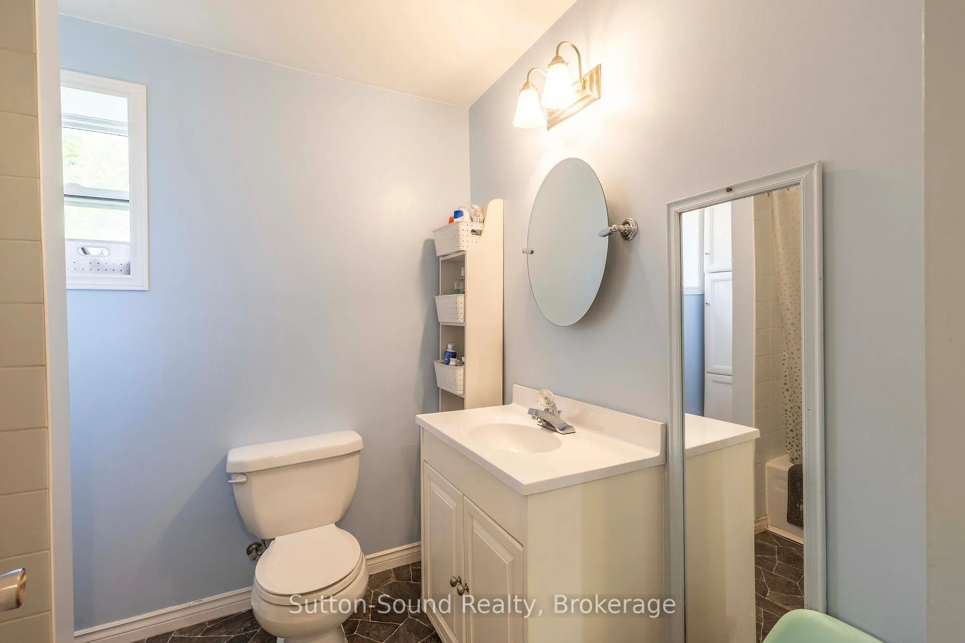 Photo 18 of 894 3rd Avenue W, Owen Sound — HOMEH