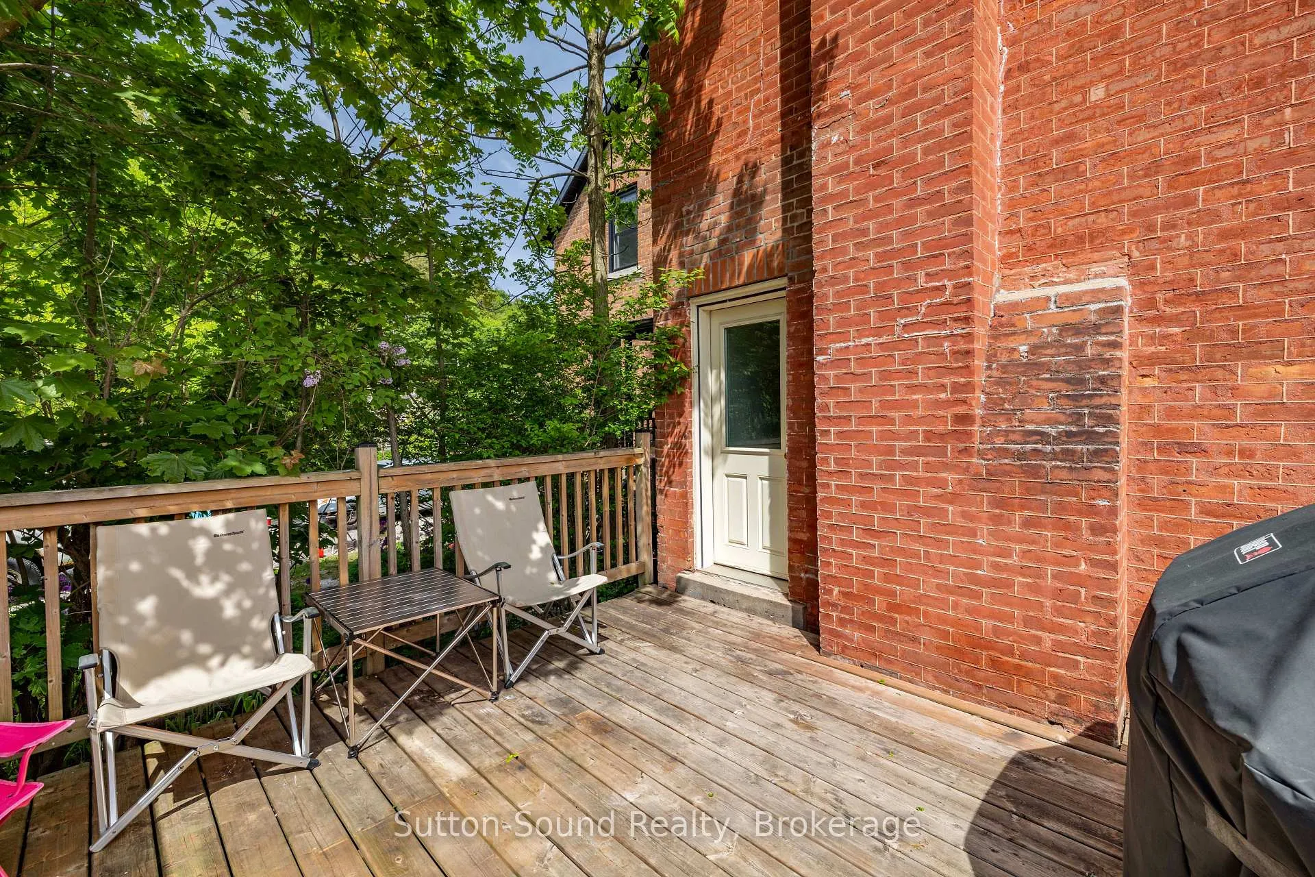 Photo 20 of 894 3rd Avenue W, Owen Sound — HOMEH