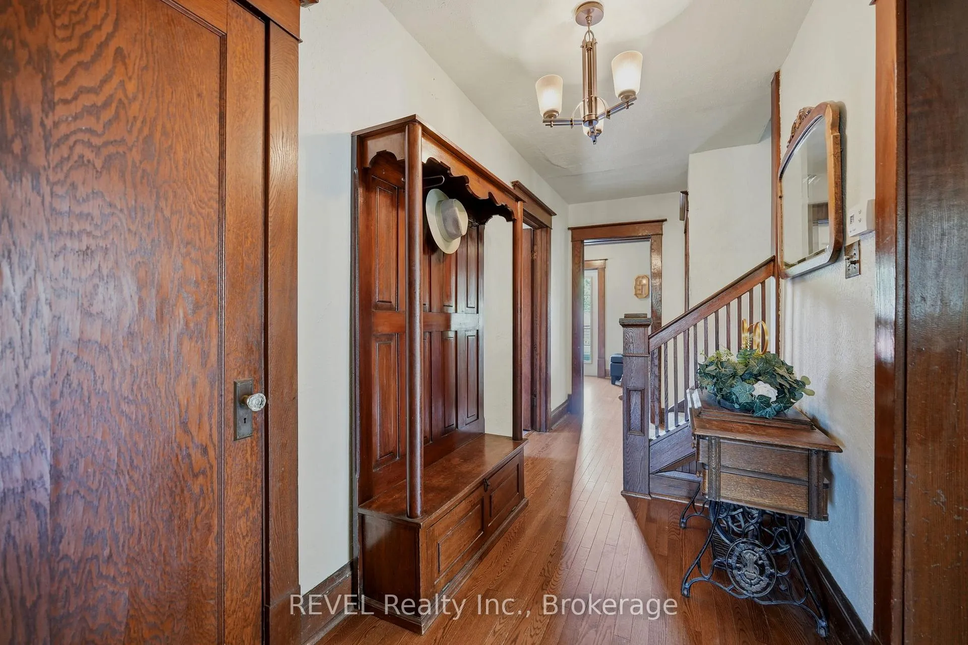 Photo 11 of 2732 Portage Road, Niagara Falls, Church's Lane — HOMEH