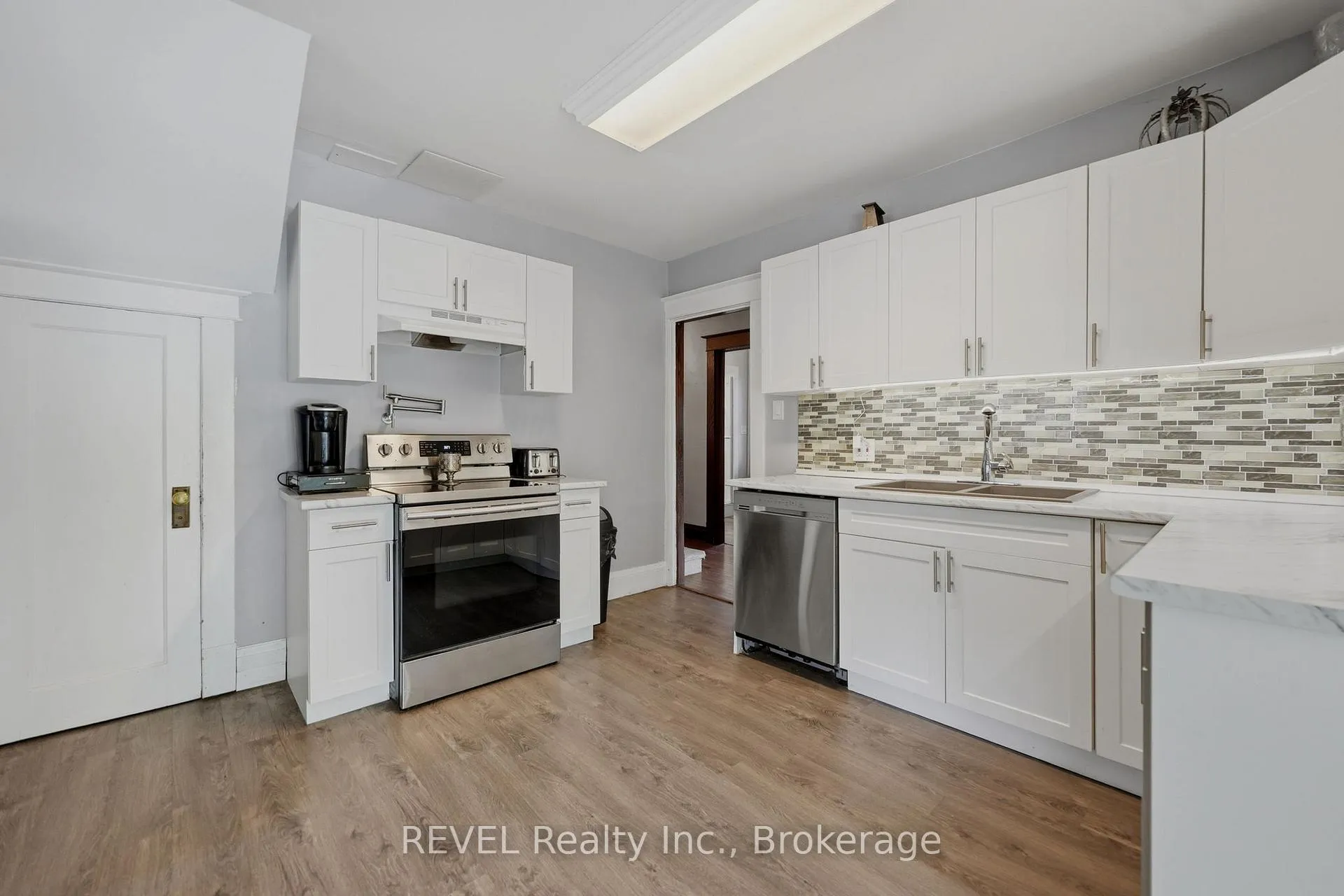 Photo 20 of 2732 Portage Road, Niagara Falls, Church's Lane — HOMEH