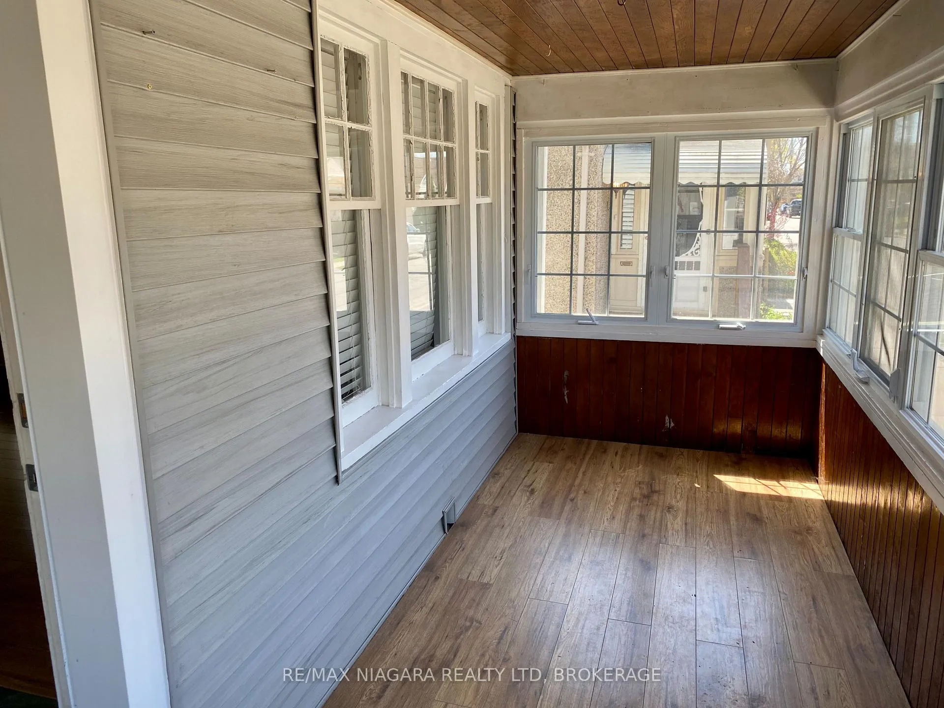 Photo 2 of 130 Beech Street, St. Catharines, Downtown — HOMEH