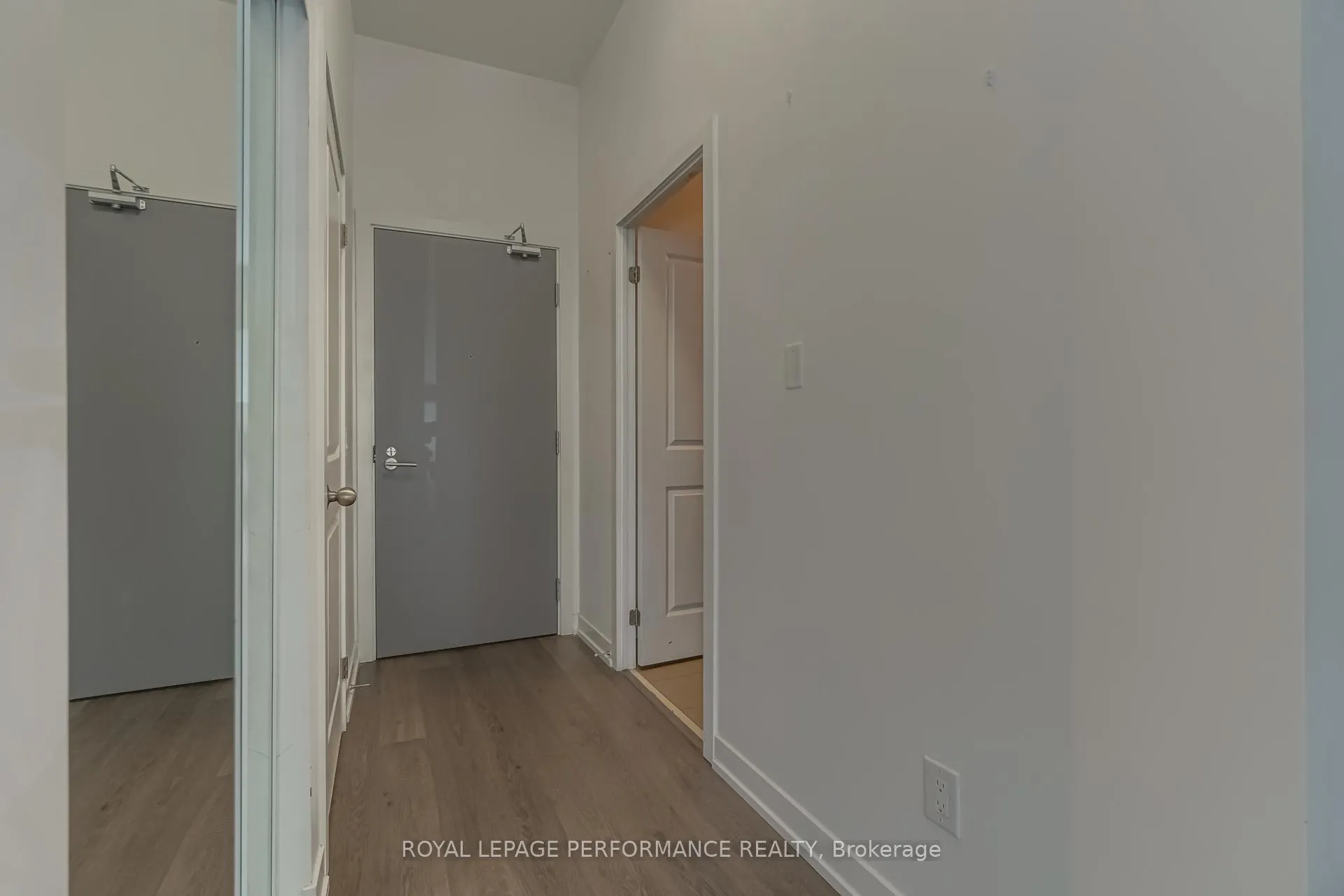Photo 4 of Unit 103, 8 Fieldway Road, Etobicoke, Islington-City Centre West — HOMEH
