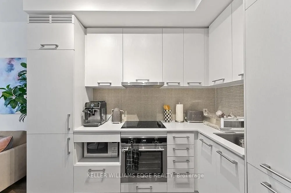 Photo 4 of Unit 1901, 87 Peter Street, Toronto, Waterfront Communities — HOMEH