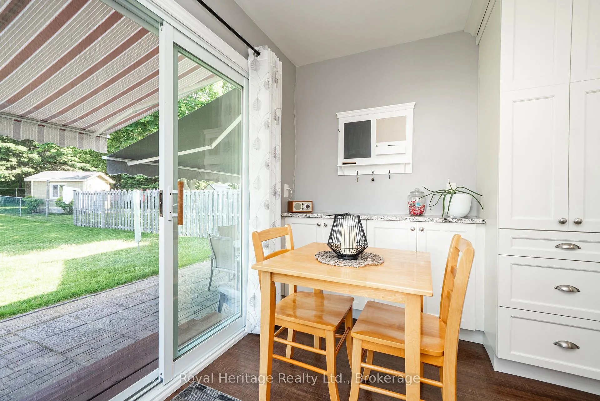 Photo 15 of 34 Burnham Boulevard, Port Hope — HOMEH