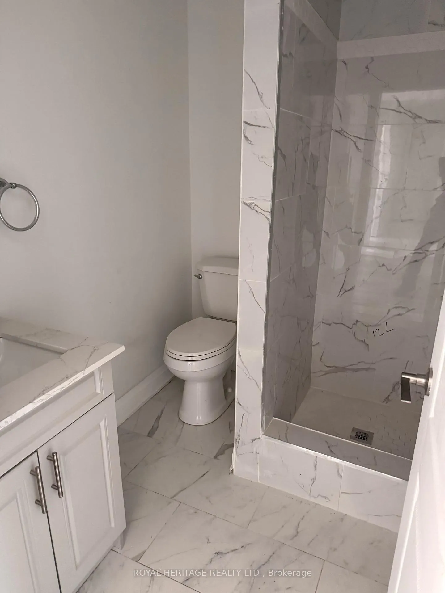 Photo 9 of 293 Louis Avenue, Windsor — HOMEH