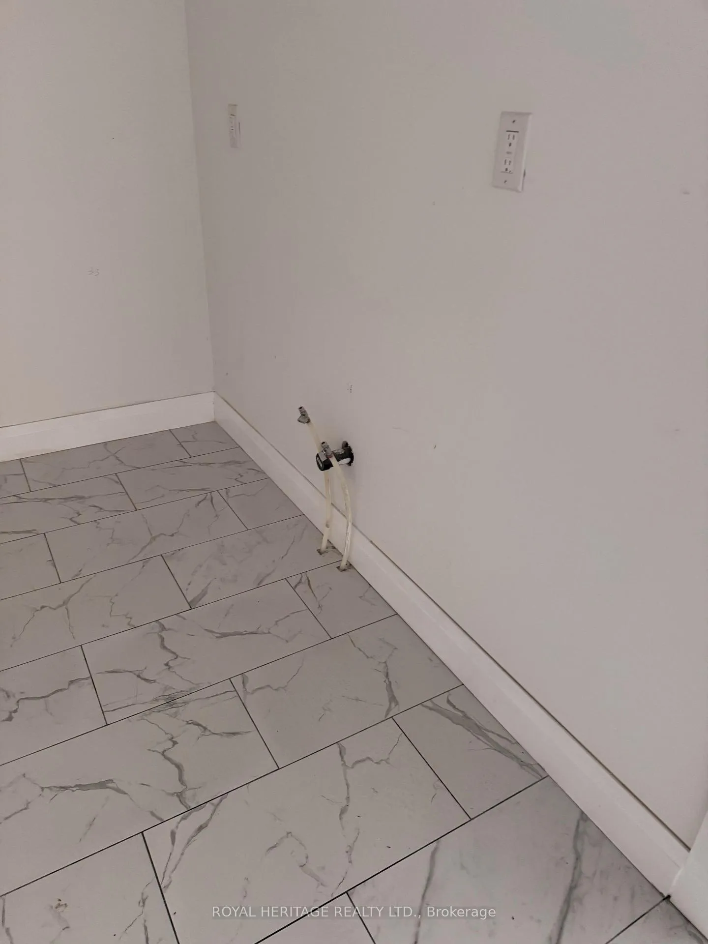 Photo 13 of 293 Louis Avenue, Windsor — HOMEH