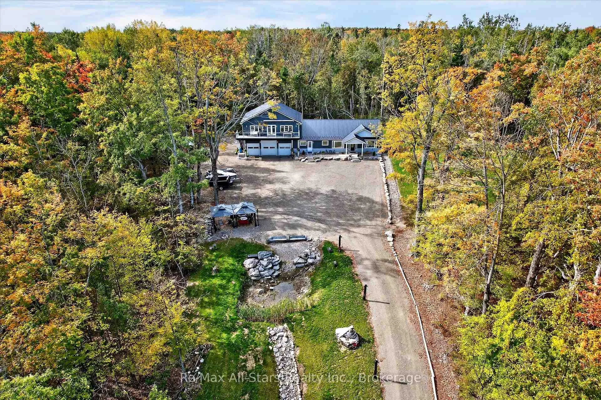Photo 3 of 9 Lytle Lane, Kawartha Lakes, Bexley — HOMEH