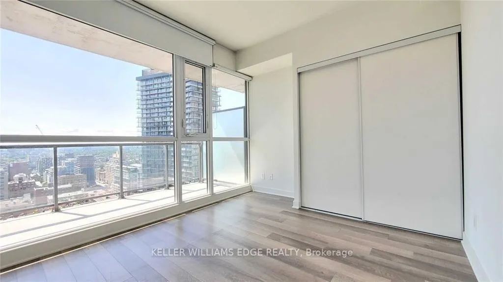 Photo 5 of Unit 3602, 290 Adelaide Street W, Toronto, Waterfront Communities — HOMEH