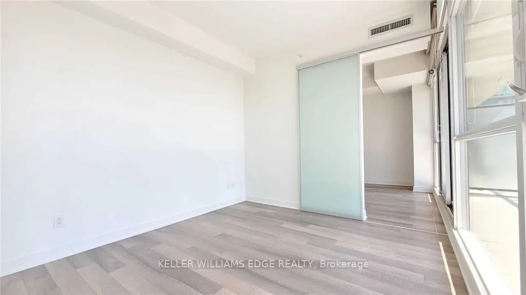 Photo 6 of Unit 3602, 290 Adelaide Street W, Toronto, Waterfront Communities — HOMEH