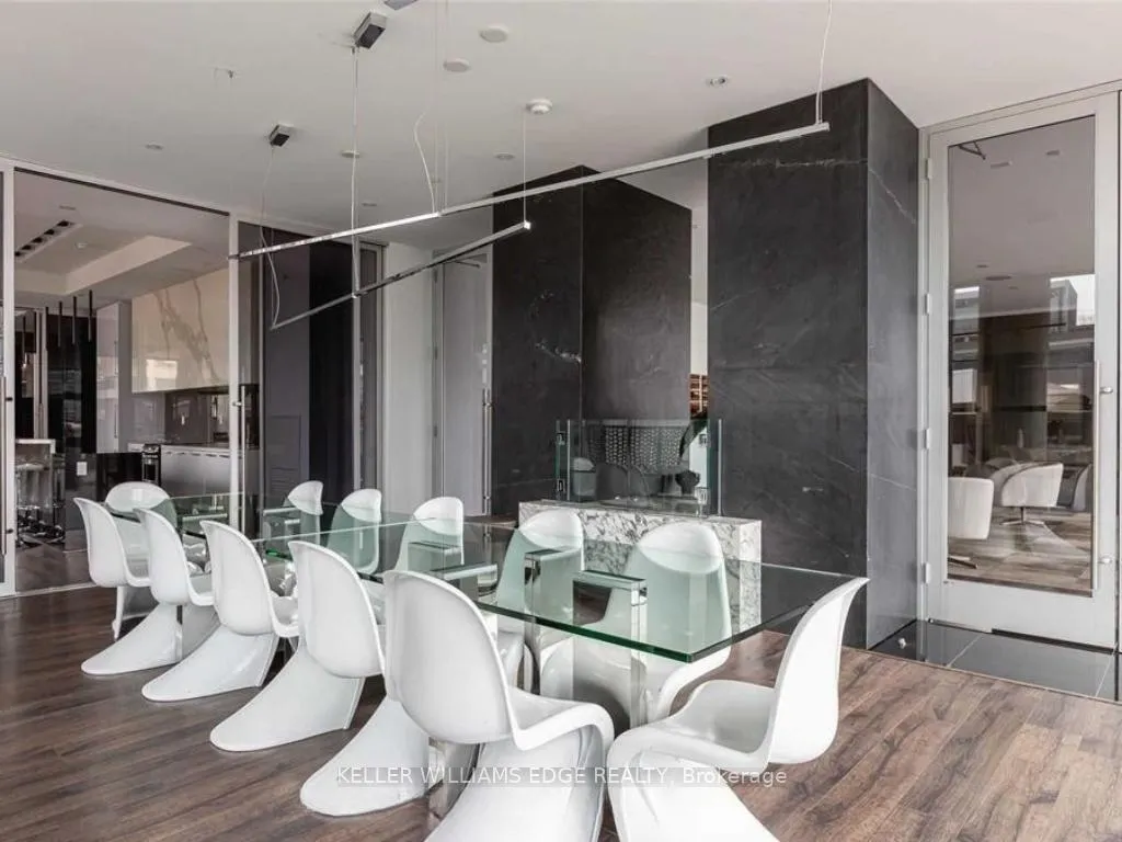 Photo 12 of Unit 3602, 290 Adelaide Street W, Toronto, Waterfront Communities — HOMEH