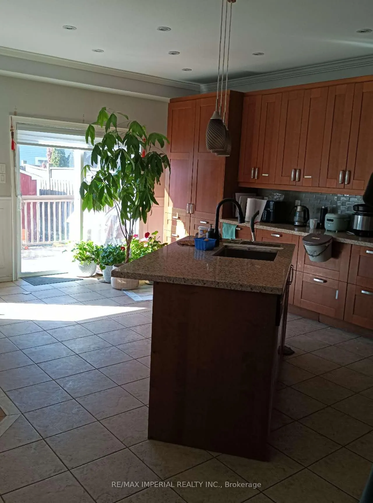 Photo 4 of 1599 Coldstream Drive, Oshawa, Taunton — HOMEH