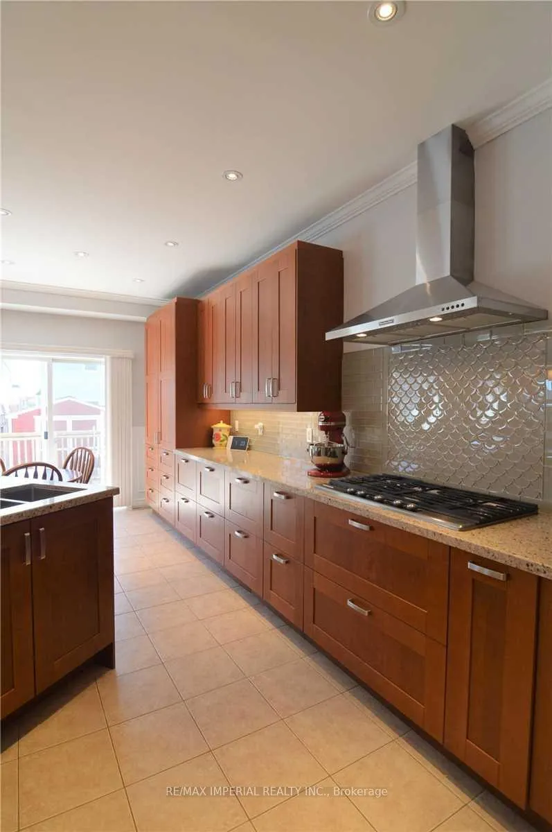Photo 5 of 1599 Coldstream Drive, Oshawa, Taunton — HOMEH