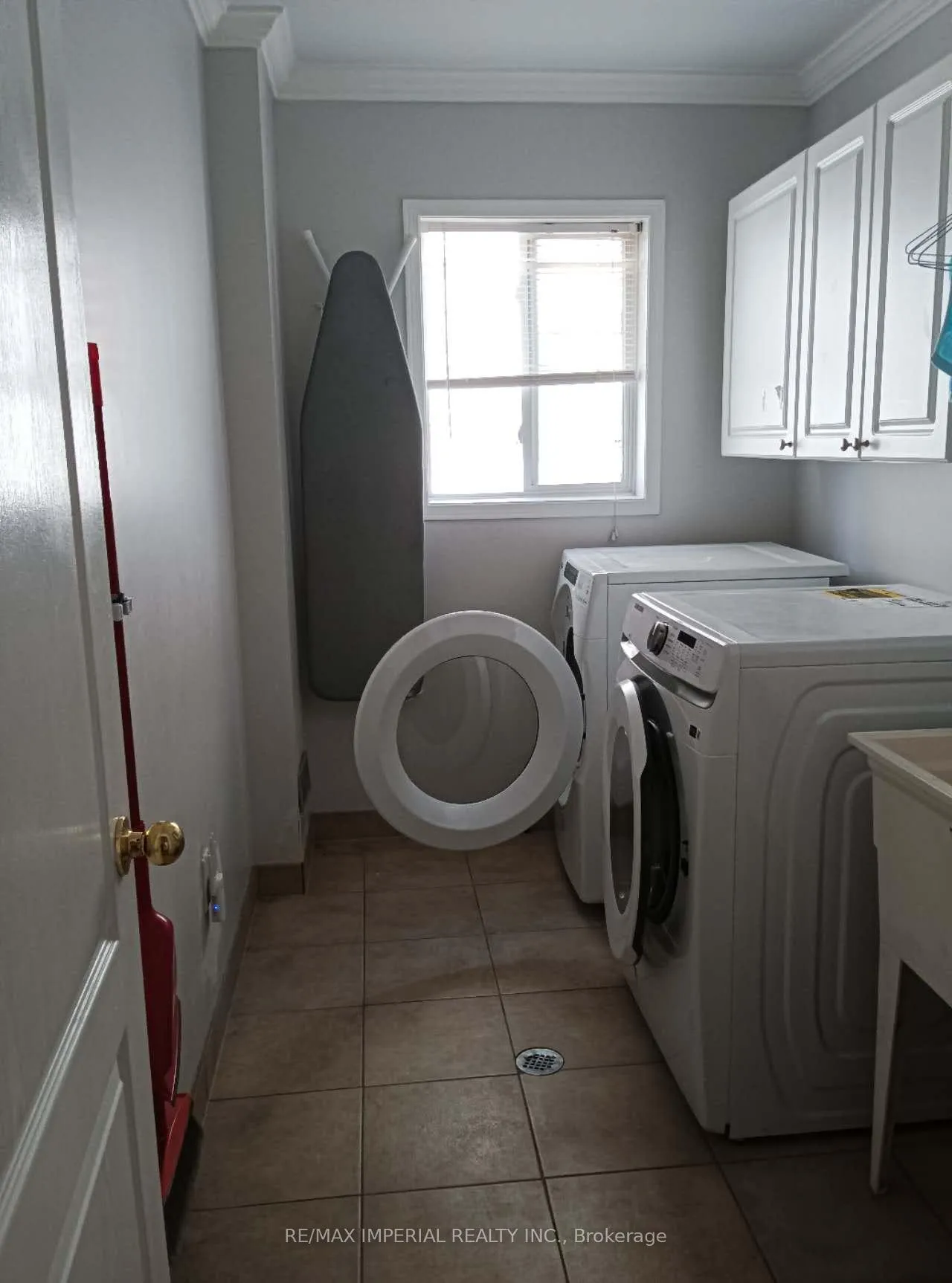 Photo 11 of 1599 Coldstream Drive, Oshawa, Taunton — HOMEH