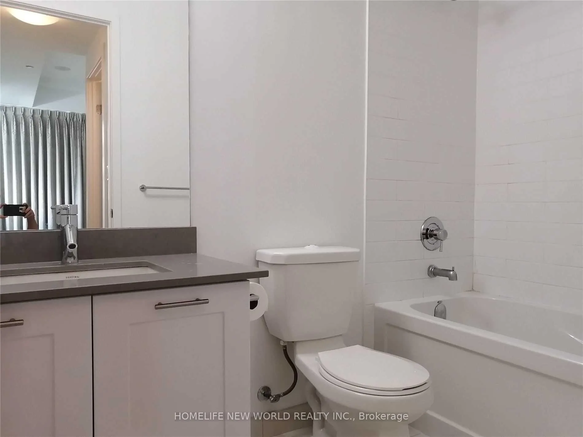 Photo 13 of Unit 2310, 20 Bruyeres Mews E, Toronto, Waterfront Communities — HOMEH
