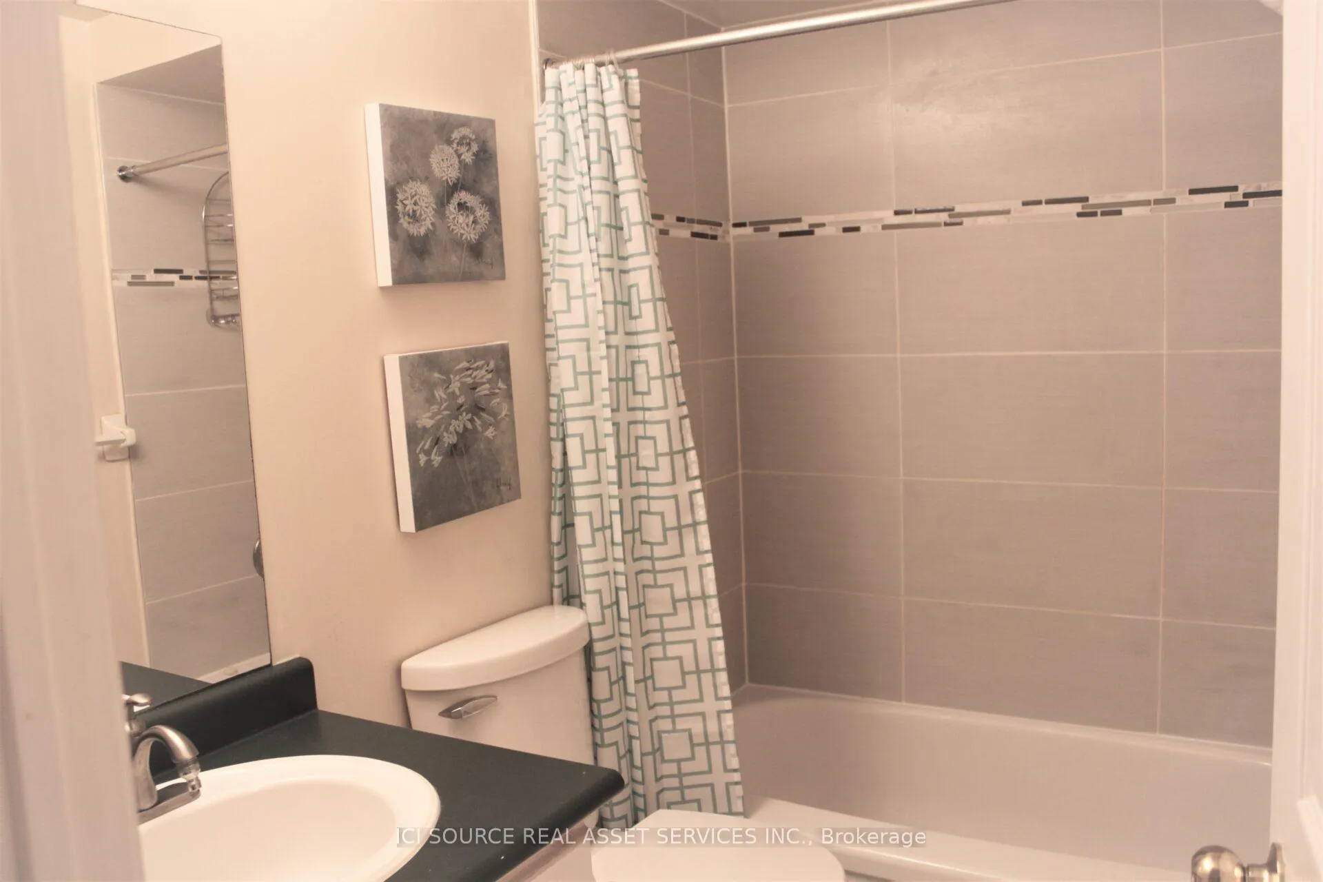 Photo 4 of Unit Basement, 301 Gowan Avenue, Toronto, Danforth Village-East York — HOMEH