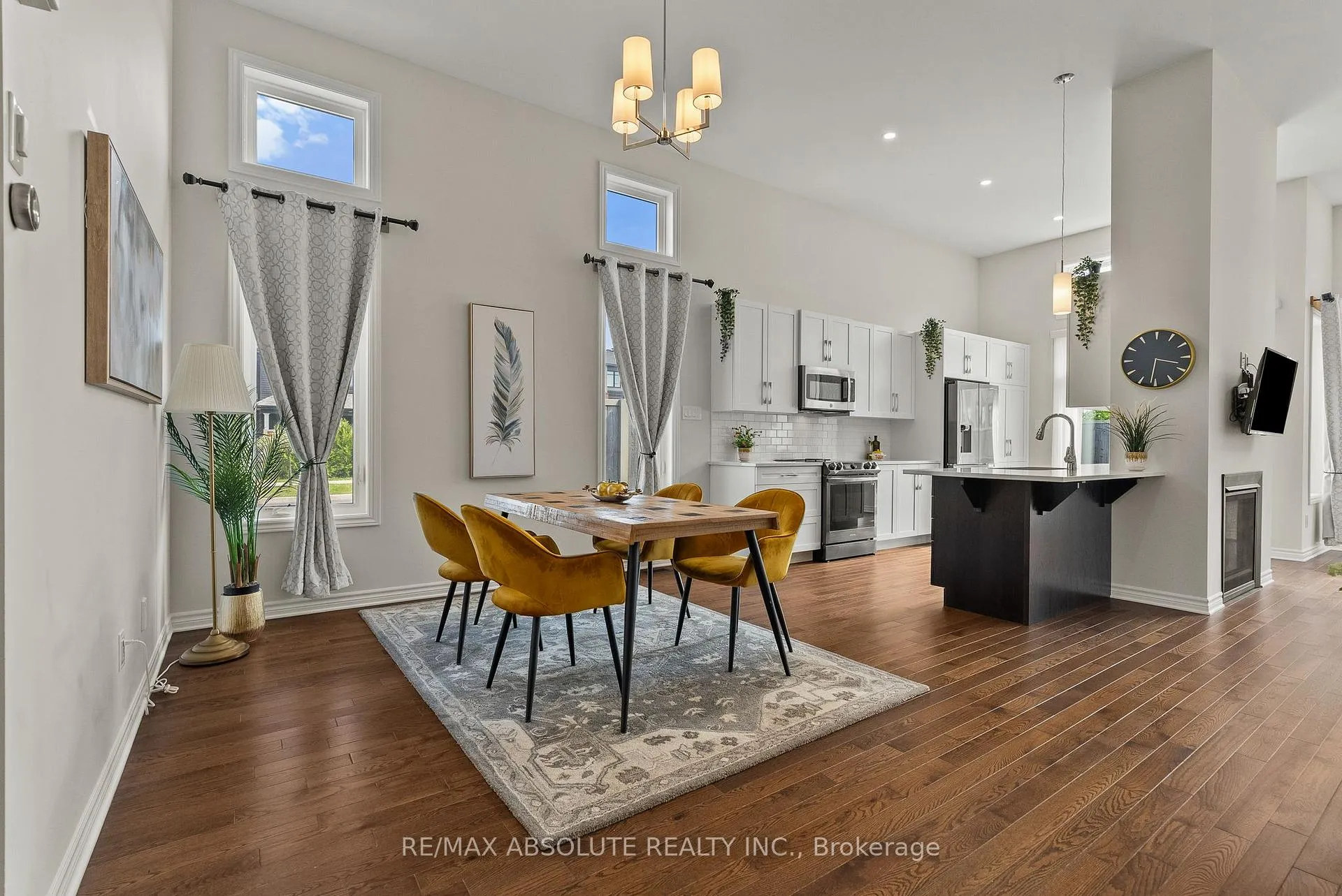 Photo 5 of 231 Shinny Avenue, Ottawa, Kanata - Emerald Meadows/Trailwest — HOMEH