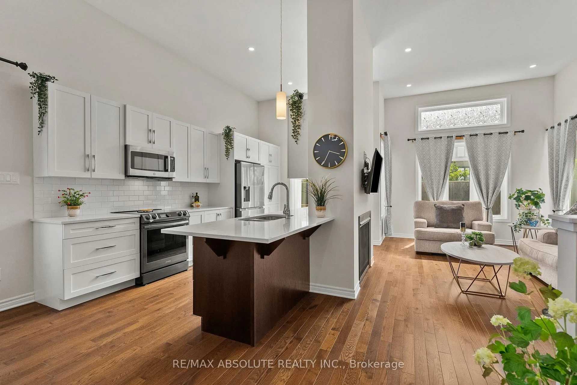 Photo 11 of 231 Shinny Avenue, Ottawa, Kanata - Emerald Meadows/Trailwest — HOMEH