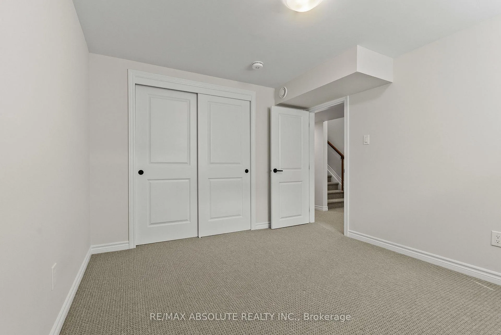 Photo 33 of 231 Shinny Avenue, Ottawa, Kanata - Emerald Meadows/Trailwest — HOMEH