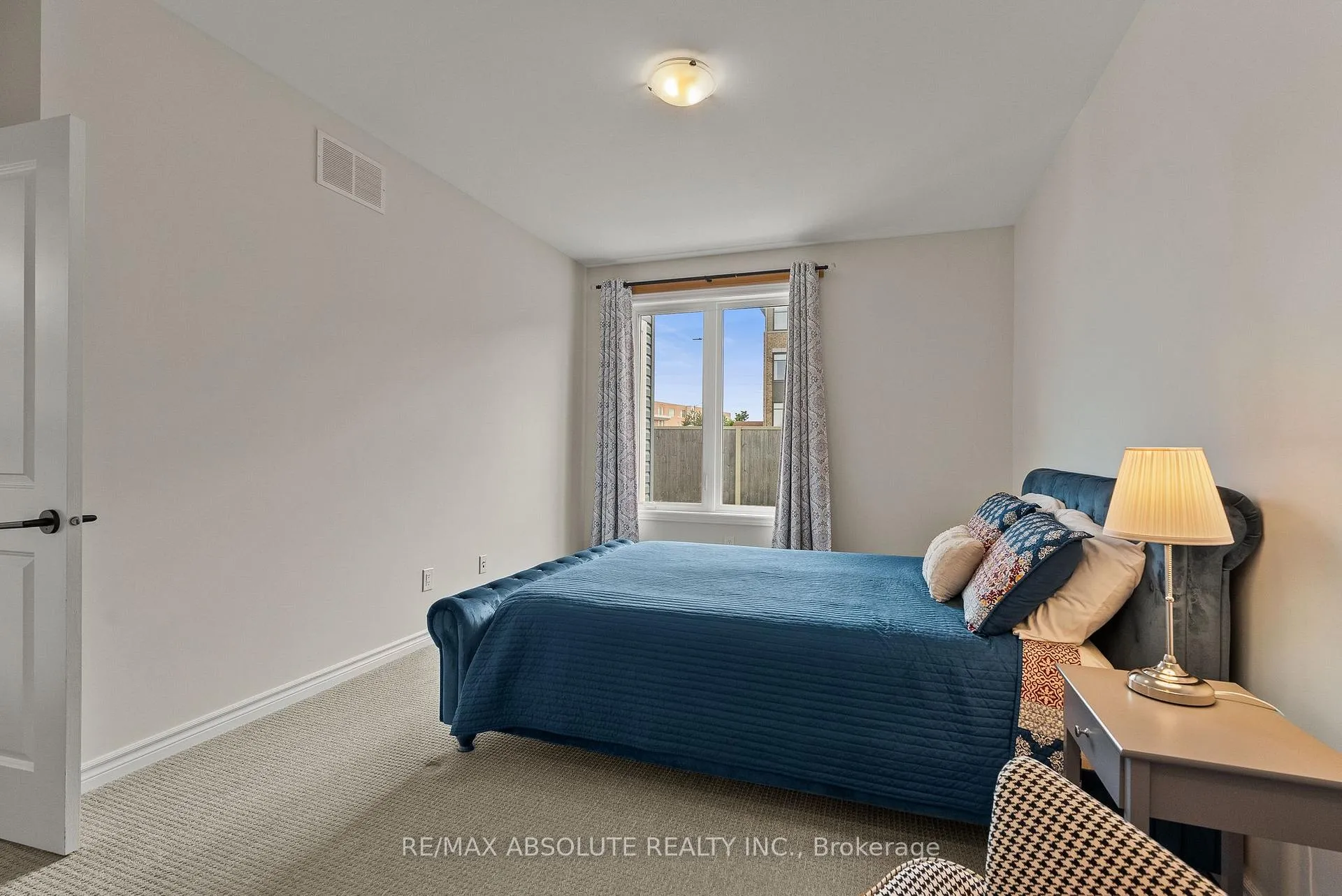 Photo 20 of 231 Shinny Avenue, Ottawa, Kanata - Emerald Meadows/Trailwest — HOMEH