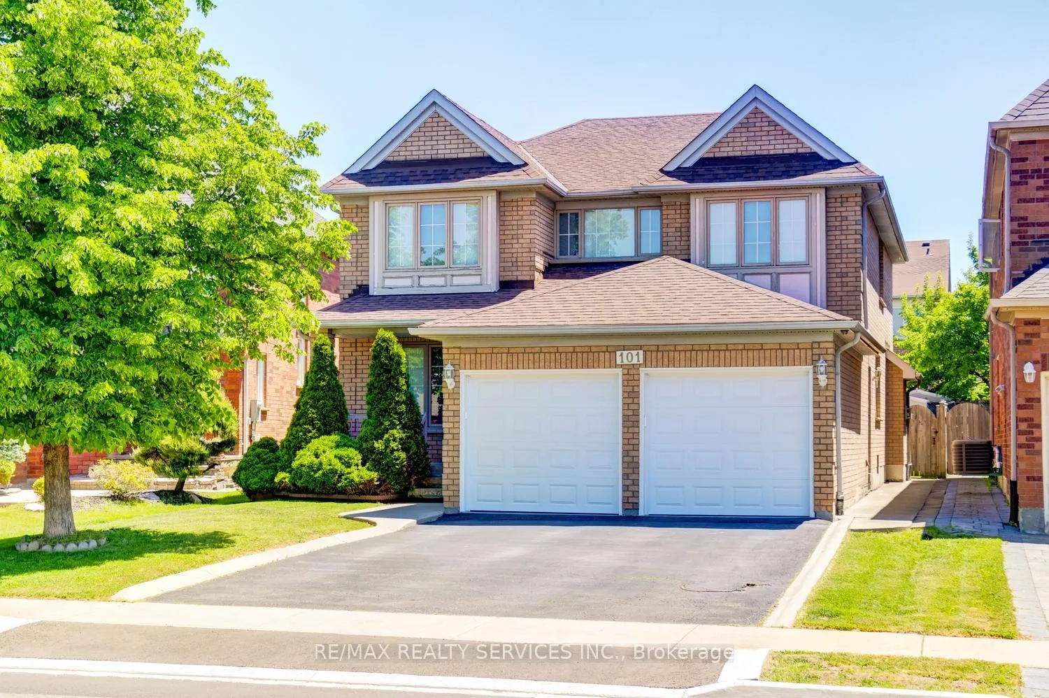 Photo 1 of 101 Softneedle Avenue, Brampton, Sandringham-Wellington — HOMEH