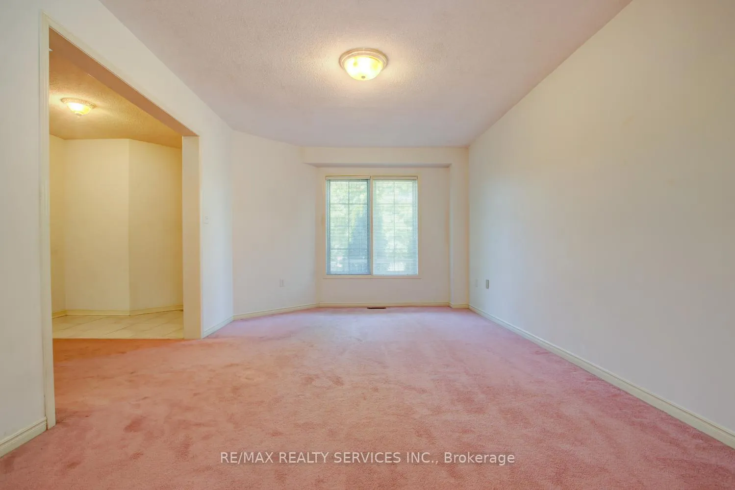 Photo 5 of 101 Softneedle Avenue, Brampton, Sandringham-Wellington — HOMEH