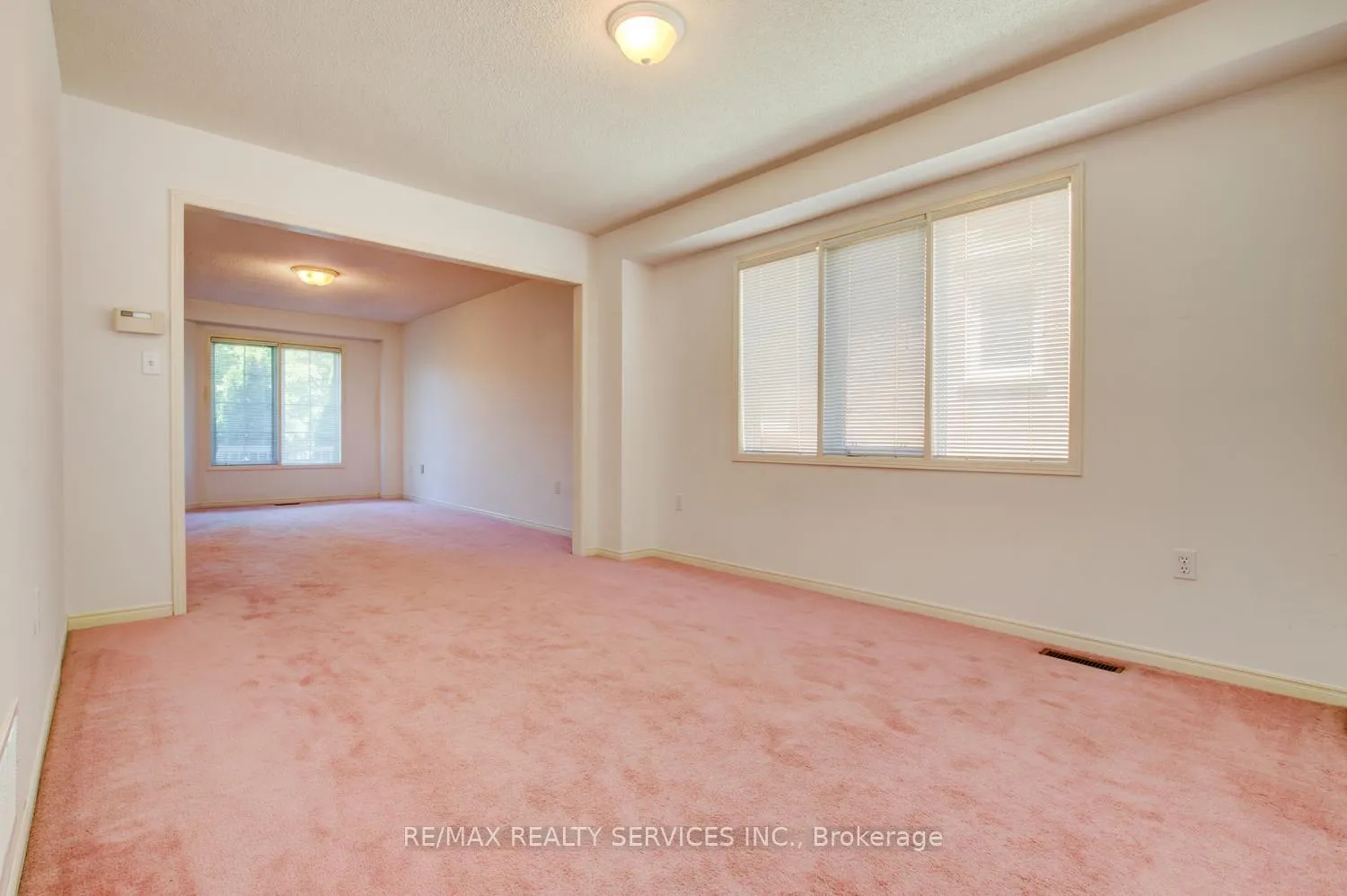 Photo 7 of 101 Softneedle Avenue, Brampton, Sandringham-Wellington — HOMEH